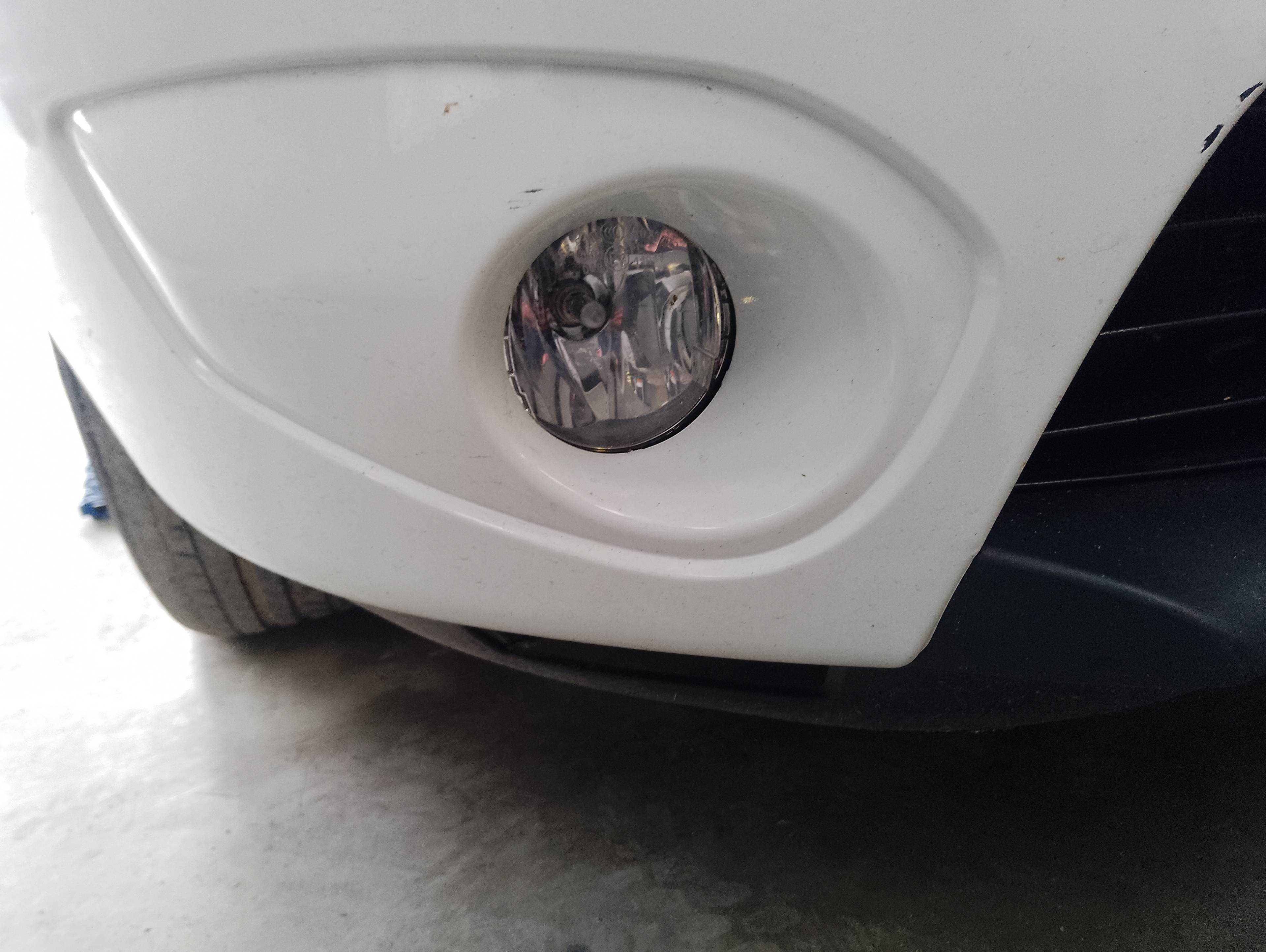 Recambio de faro antiniebla derecho para dacia lodgy 15th anniversary referencia OEM IAM   