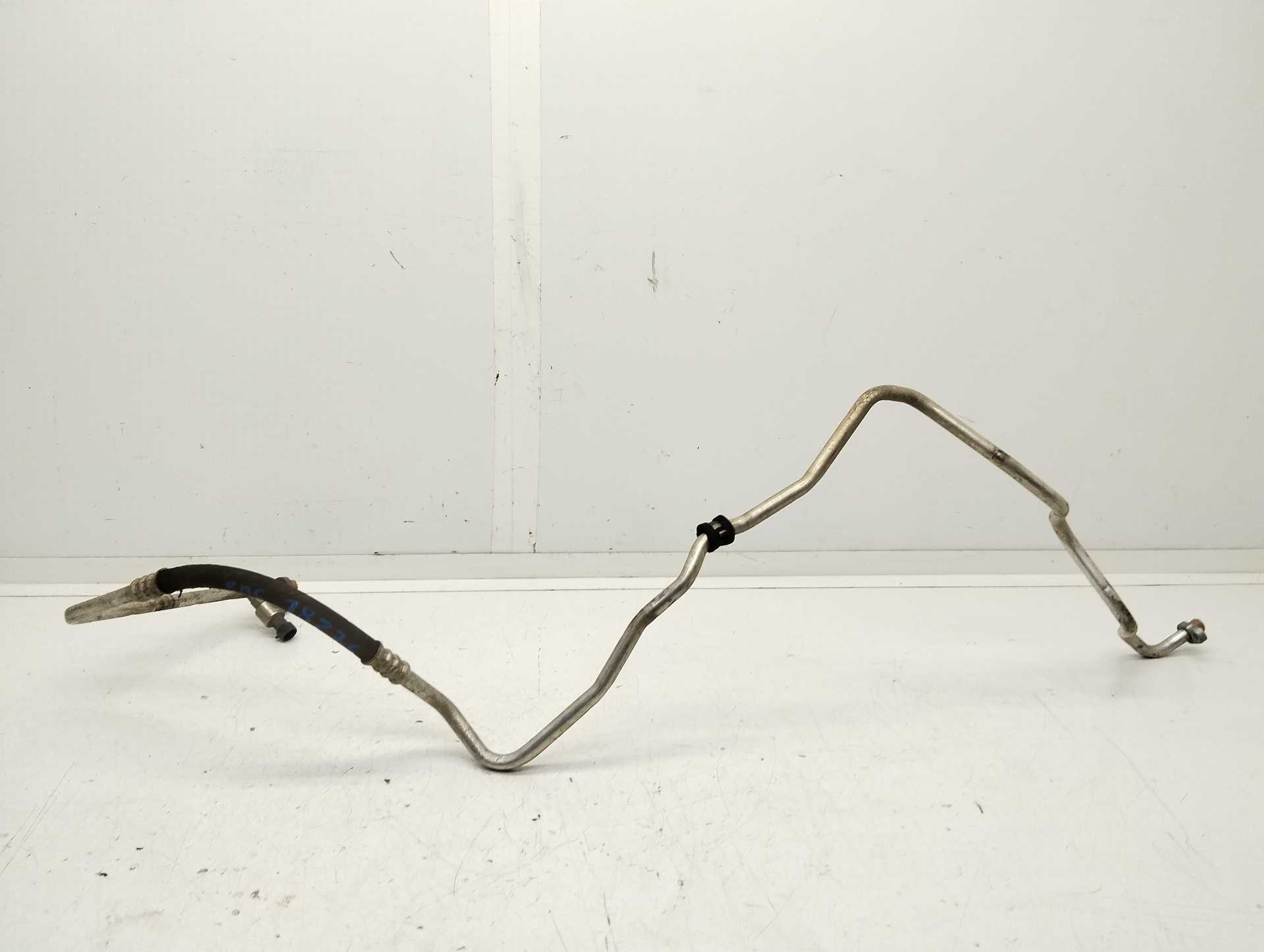 Recambio de tubos aire acondicionado para renault megane ii berlina 5p authentique referencia OEM IAM 8200904972  