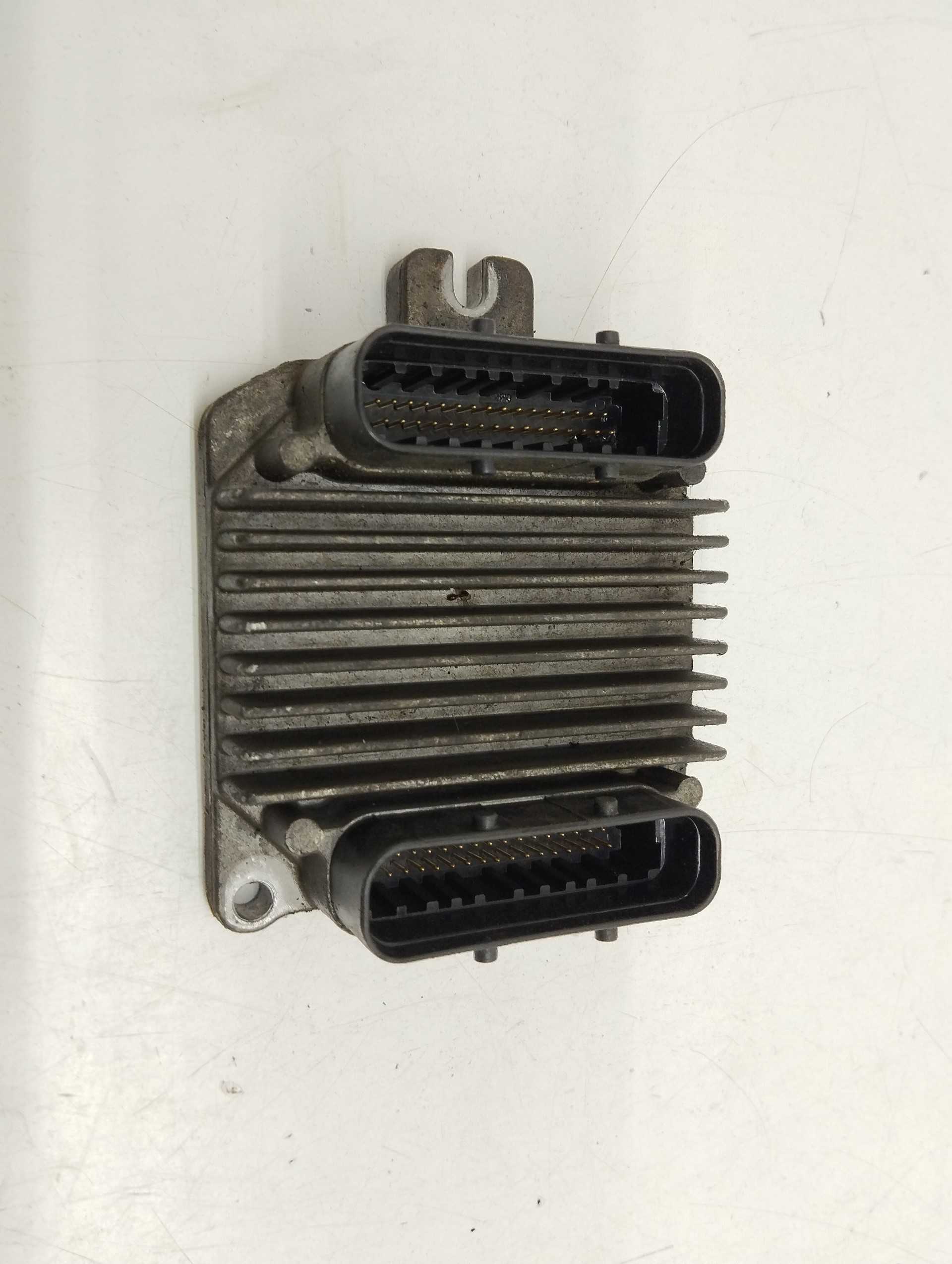 Recambio de centralita motor uce para opel vectra b berlina básico (1999) referencia OEM IAM 09364599 DELCO 