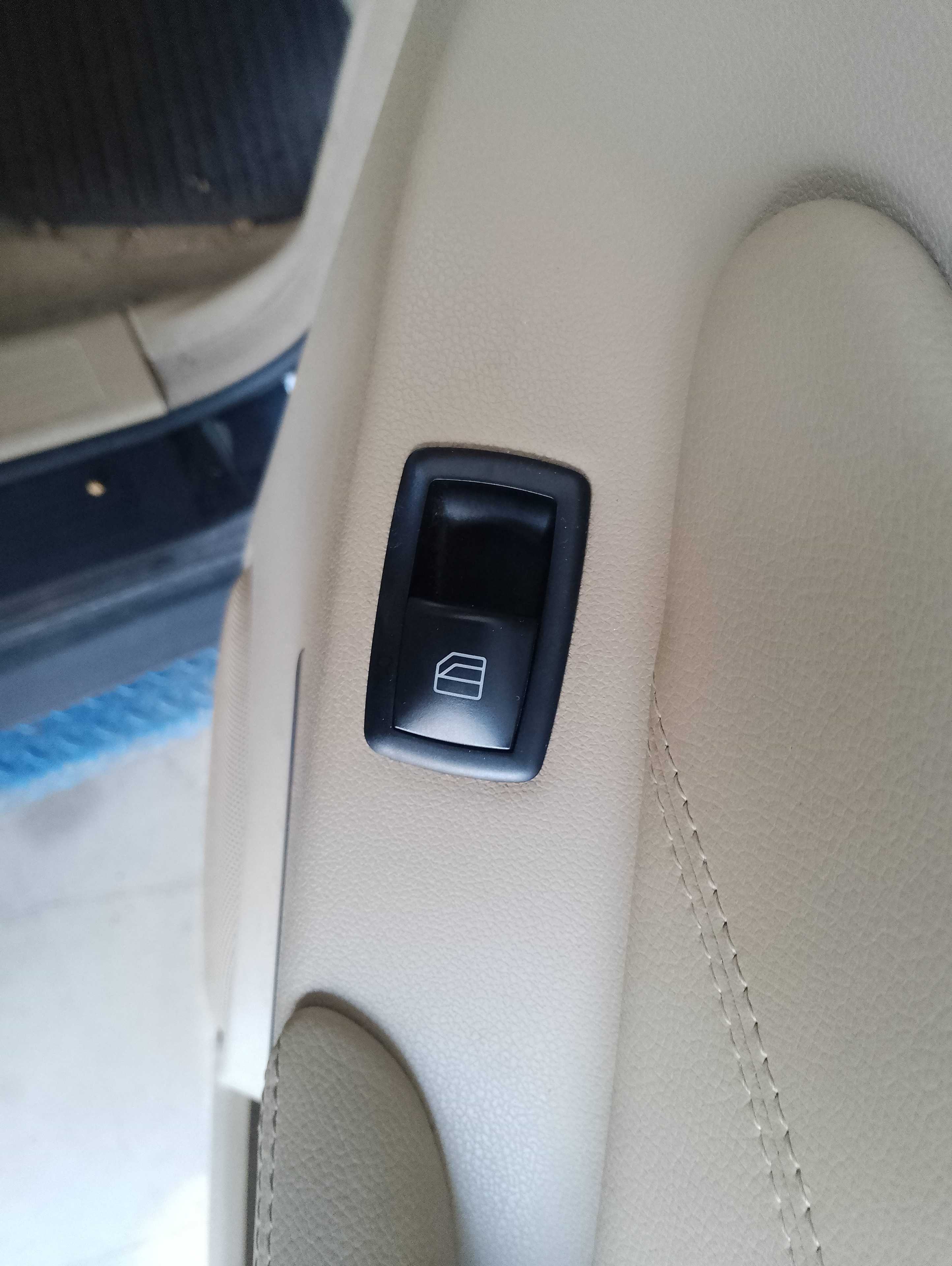 Recambio de mando elevalunas trasero derecho para mercedes-benz clase gl (x164) 350 bluetec (164.824) referencia OEM IAM   