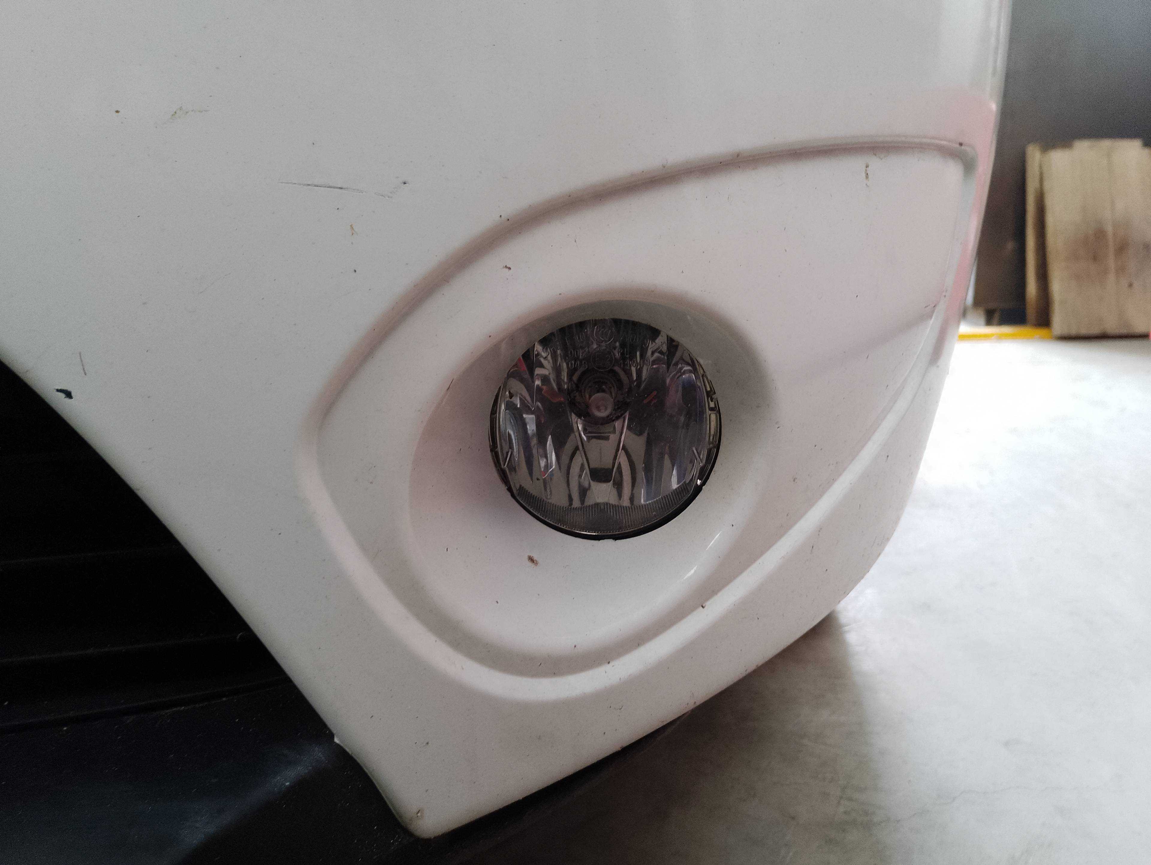 Recambio de faro antiniebla izquierdo para dacia lodgy 15th anniversary referencia OEM IAM   