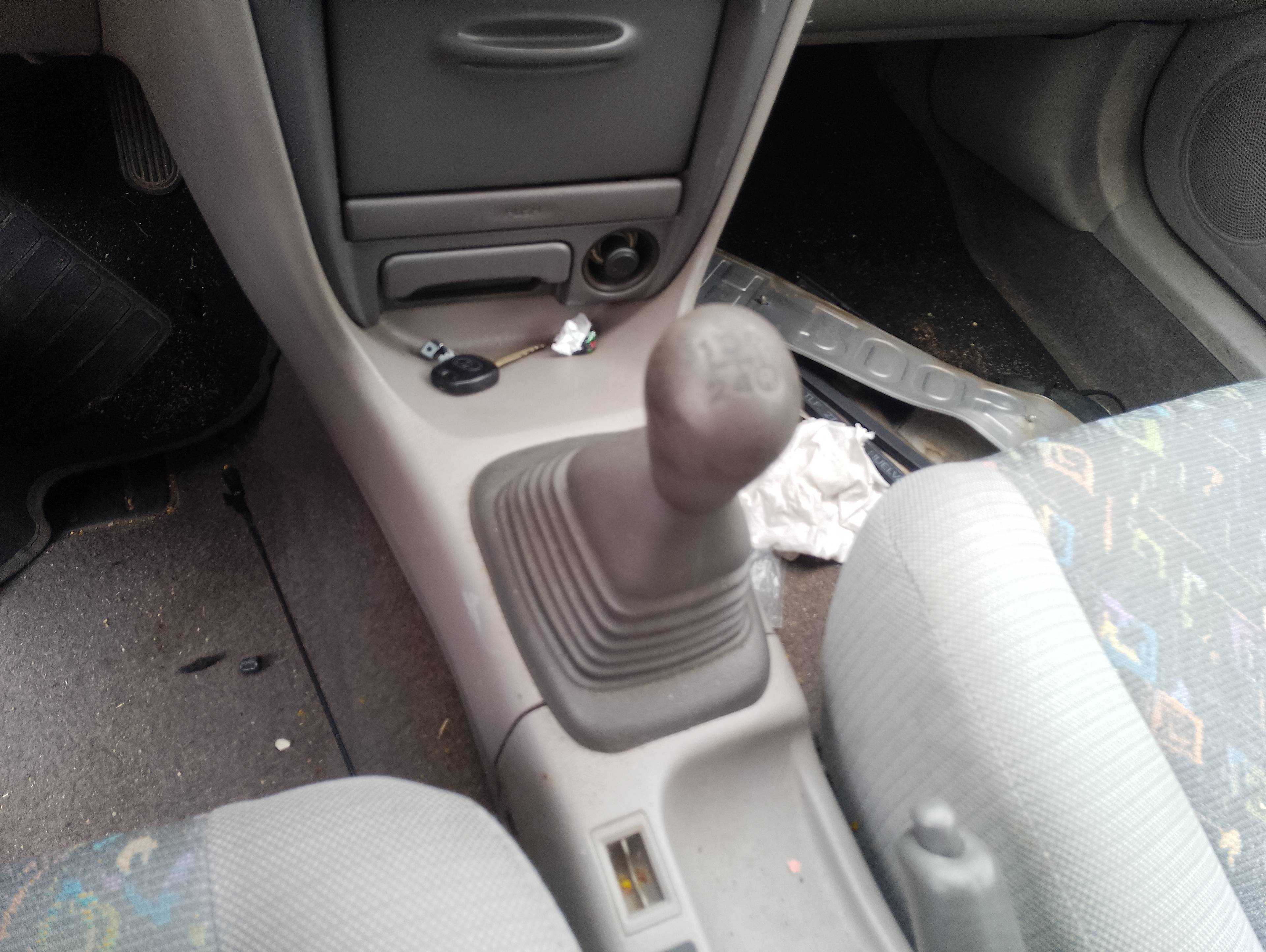 Recambio de palanca cambio para toyota corolla (_e11_) 2.0 d-4d (cde110_) referencia OEM IAM   
