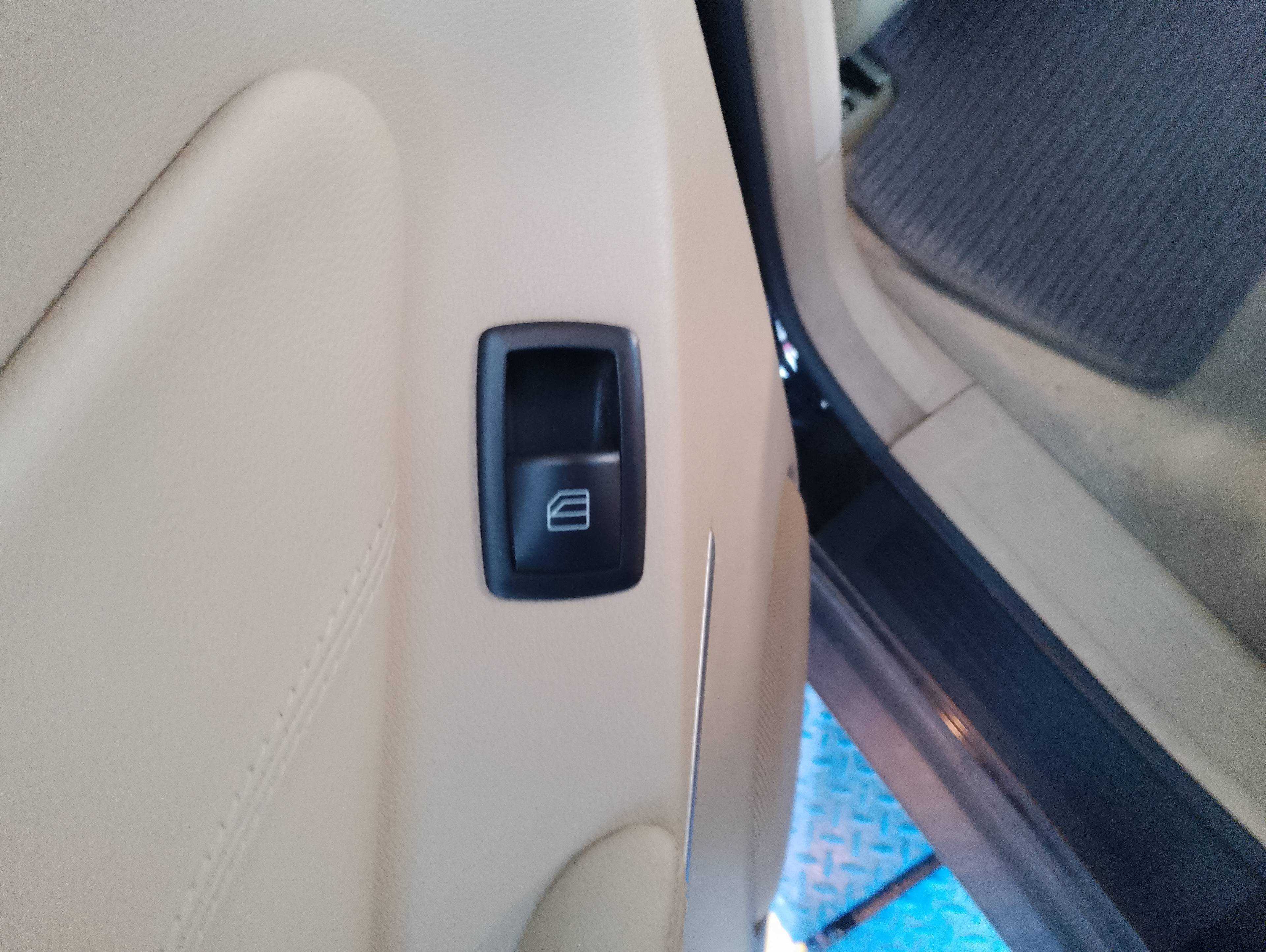 Recambio de mando elevalunas trasero izquierdo para mercedes-benz clase gl (x164) 350 bluetec (164.824) referencia OEM IAM   