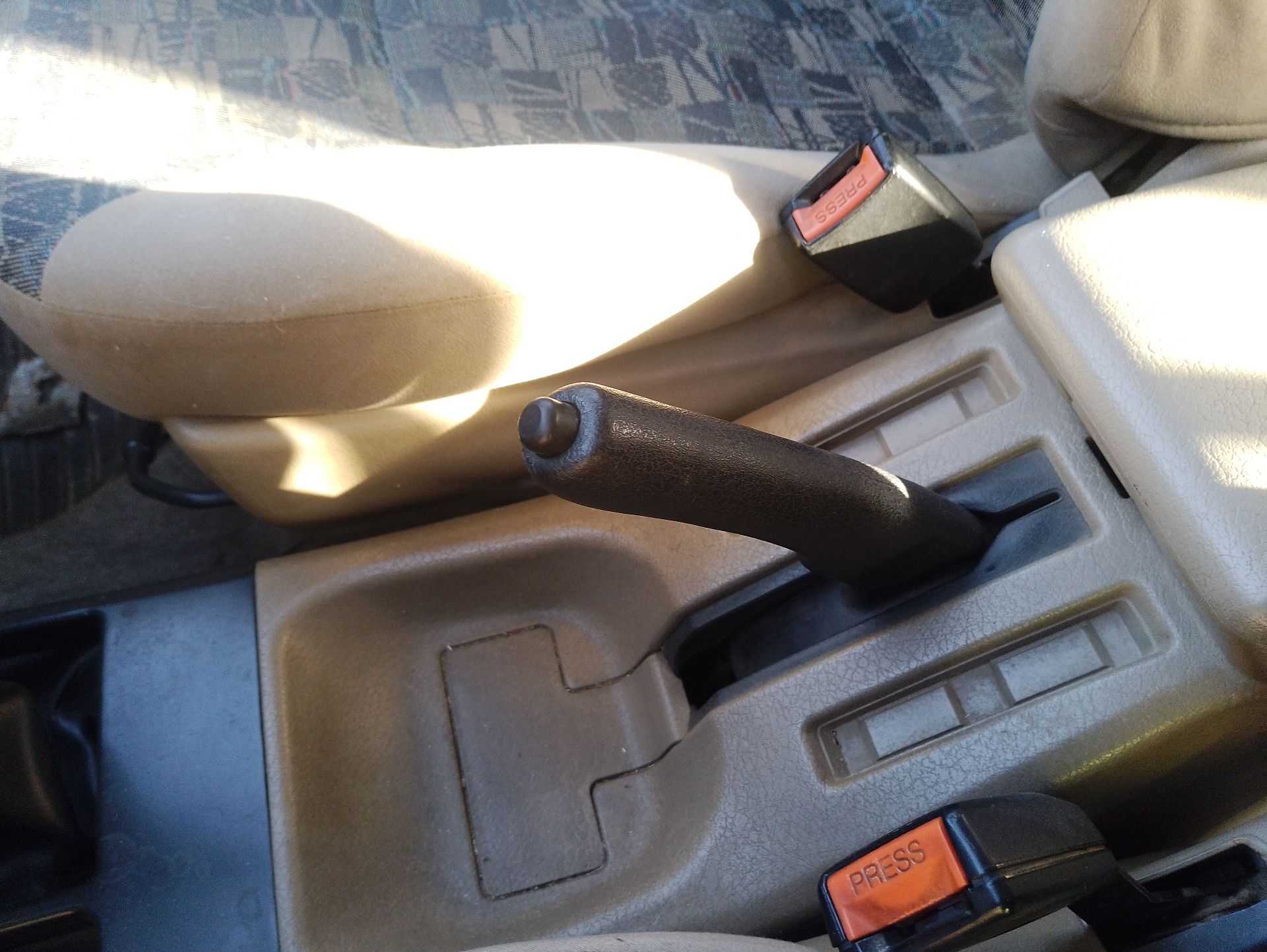 Recambio de palanca freno de mano para nissan terrano ii (r20) 2.7 tdi 4wd referencia OEM IAM 360100F005  