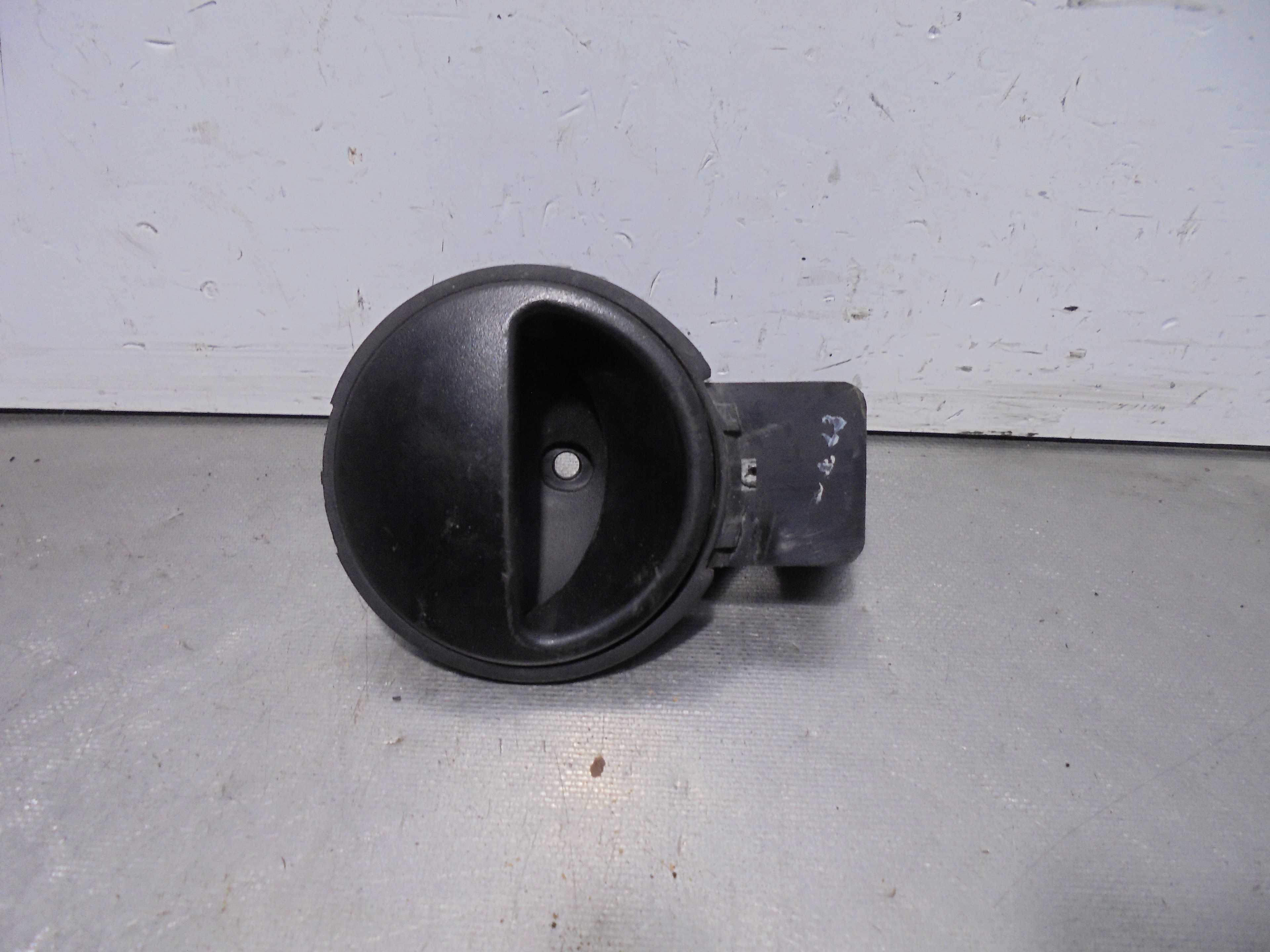 Recambio de maneta interior delantera izquierda para daewoo kalos 1.2 se referencia OEM IAM 96541649  