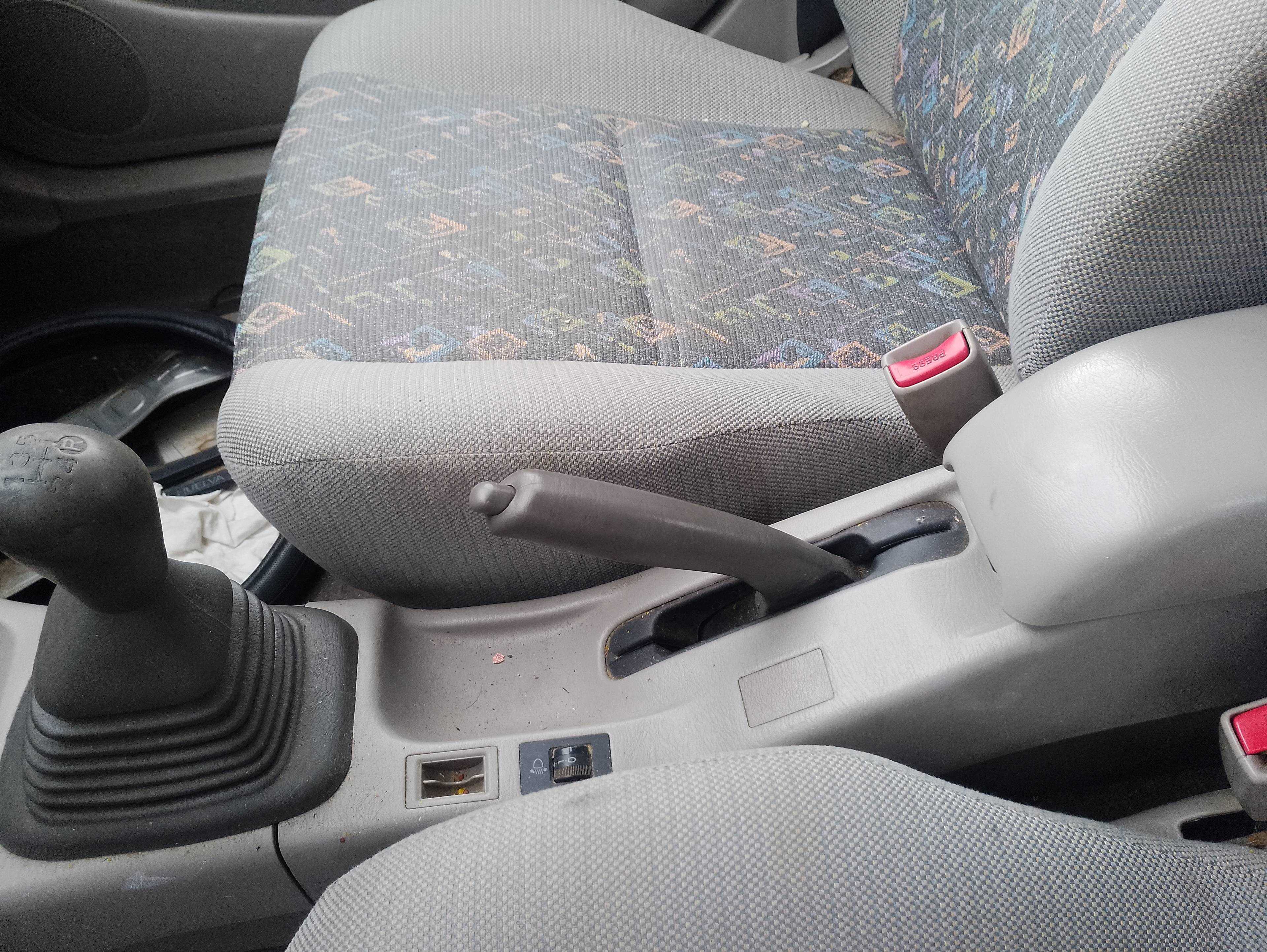 Recambio de palanca freno para toyota corolla (_e11_) 2.0 d-4d (cde110_) referencia OEM IAM   
