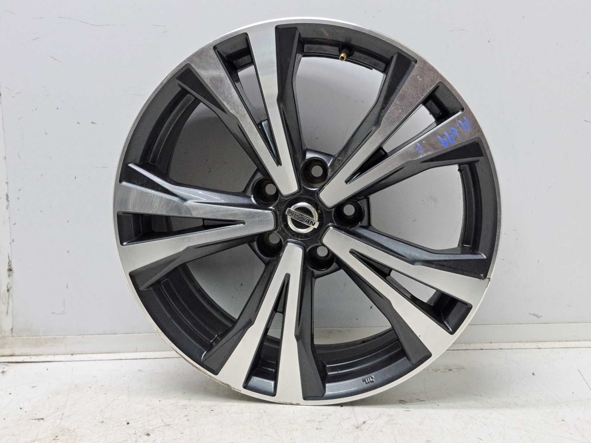 Recambio de llanta para nissan qashqai (j11) n-style referencia OEM IAM R18 hv03bmb94 