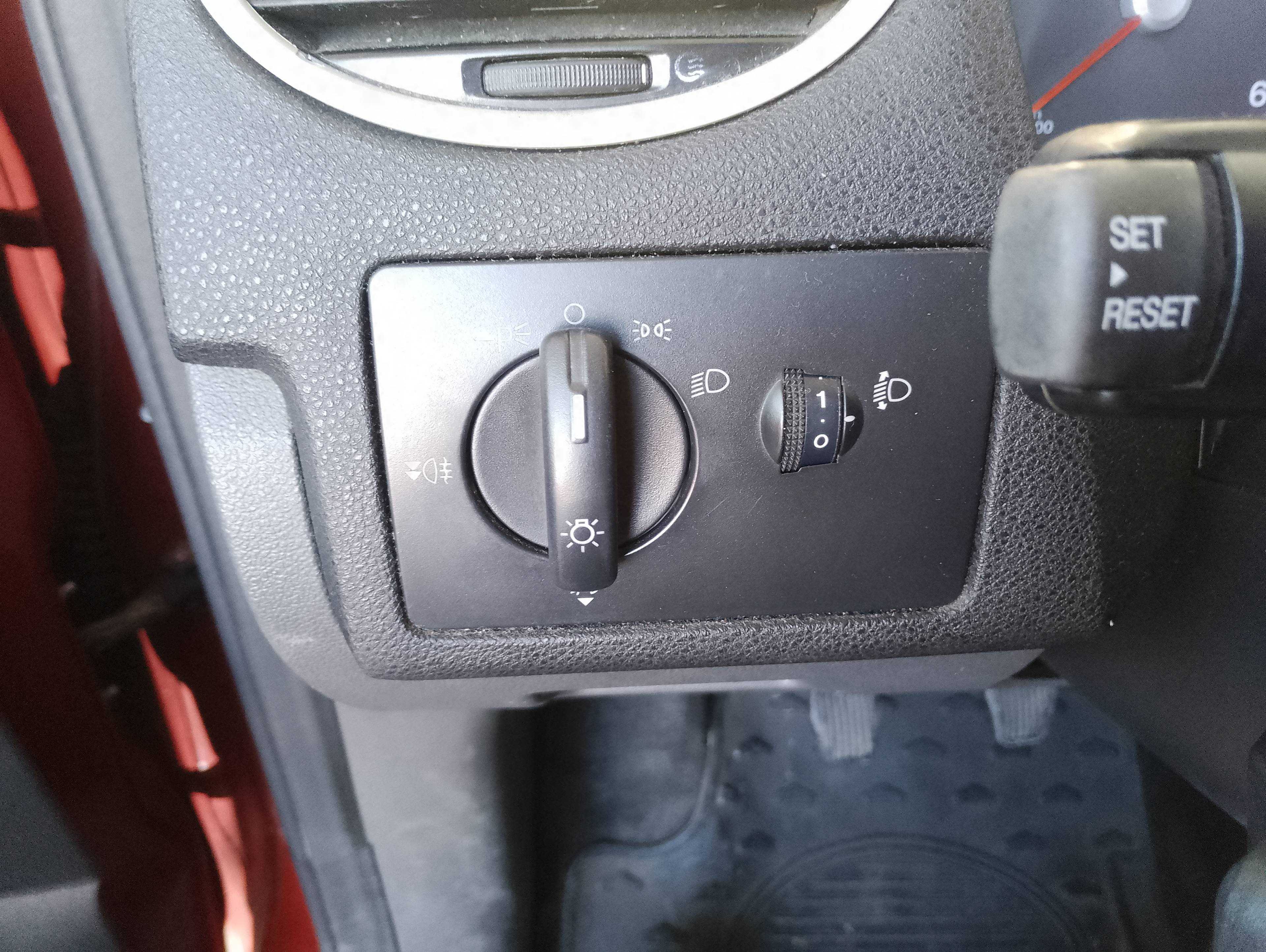 Recambio de mando luces para ford focus berlina (cap) ambiente (d) referencia OEM IAM   