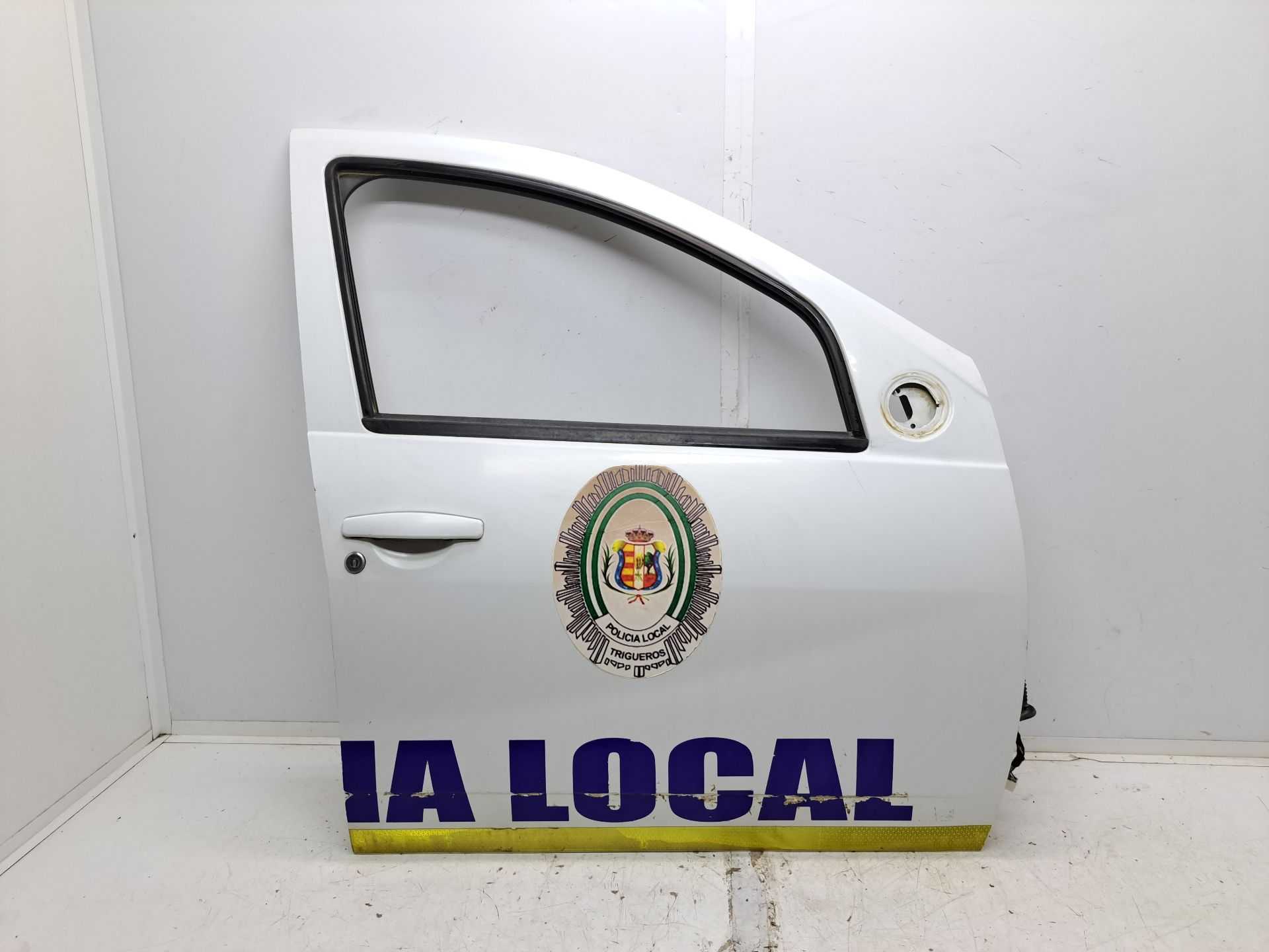 Recambio de puerta delantera derecha para dacia duster ambiance 4x2 referencia OEM IAM   