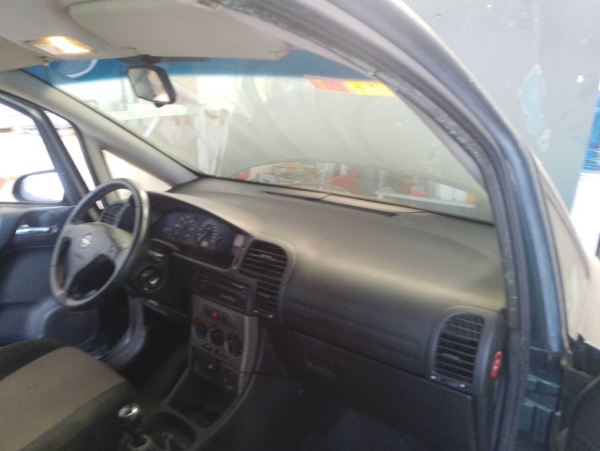Recambio de salpicadero para opel zafira / zafira family b (a05) 1.8 (m75) referencia OEM IAM 13114580  