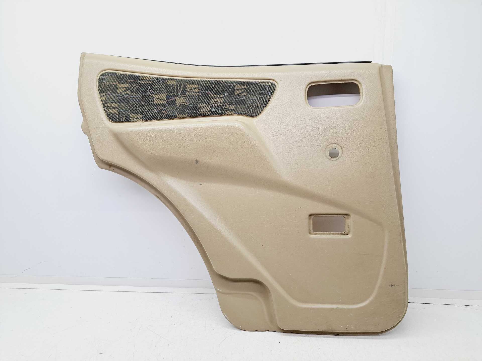 Recambio de guarnecido puerta trasera izquierda para nissan terrano/terrano.ii (r20) aventura referencia OEM IAM 829010X900  