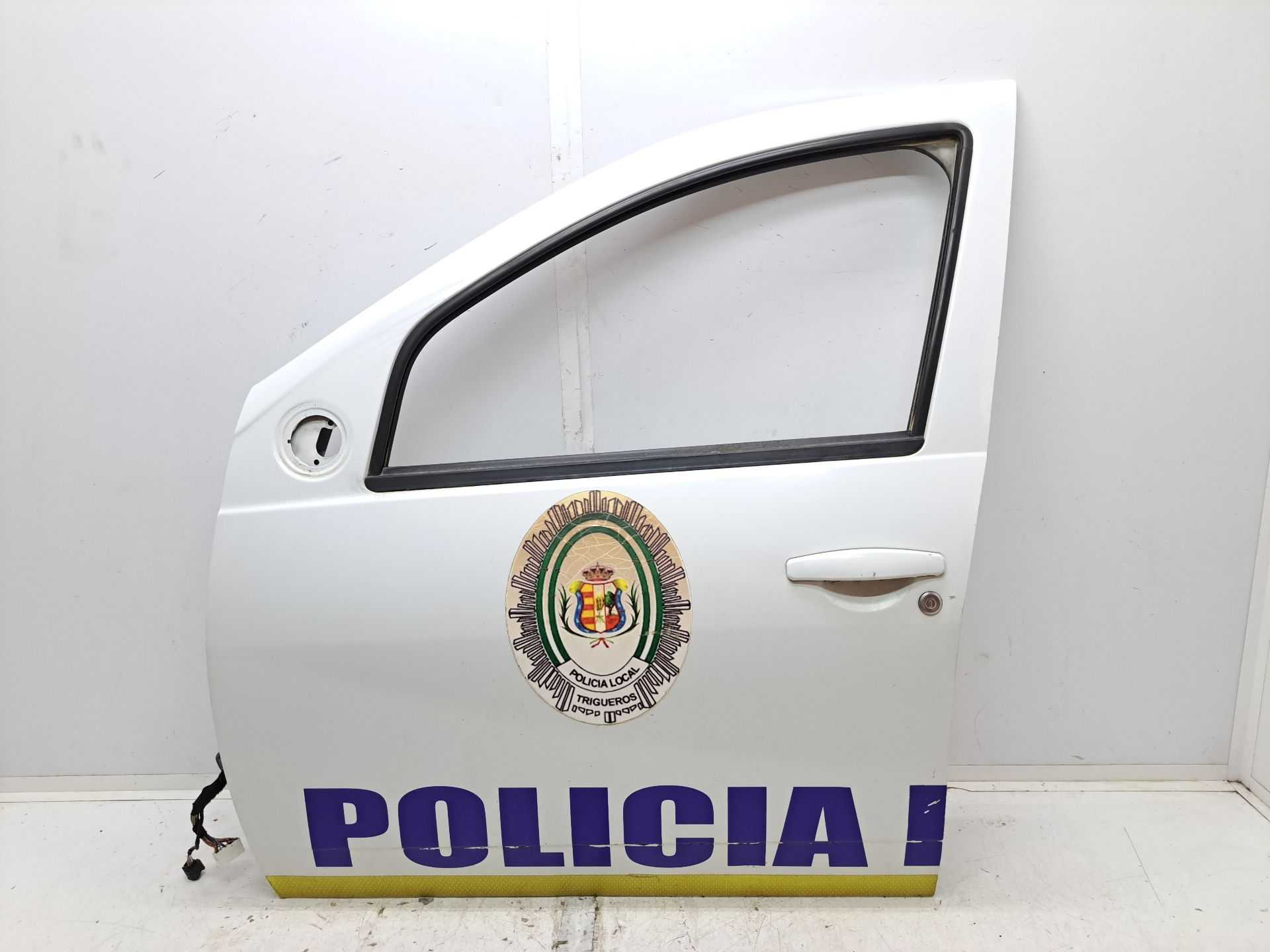 Recambio de puerta delantera izquierda para dacia duster ambiance 4x2 referencia OEM IAM   