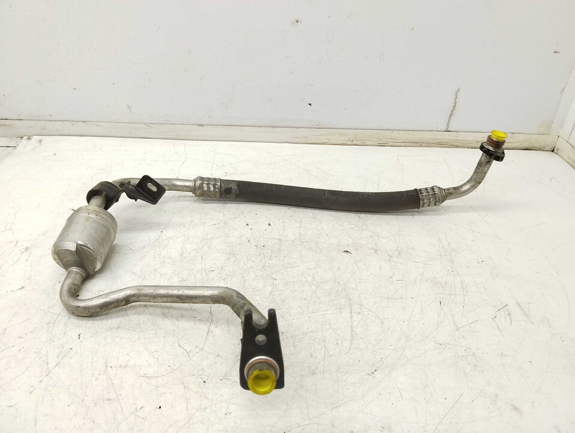 Recambio de tubos aire acondicionado para renault clio ii fase ii (b/cb0) authentique referencia OEM IAM 8200086131  