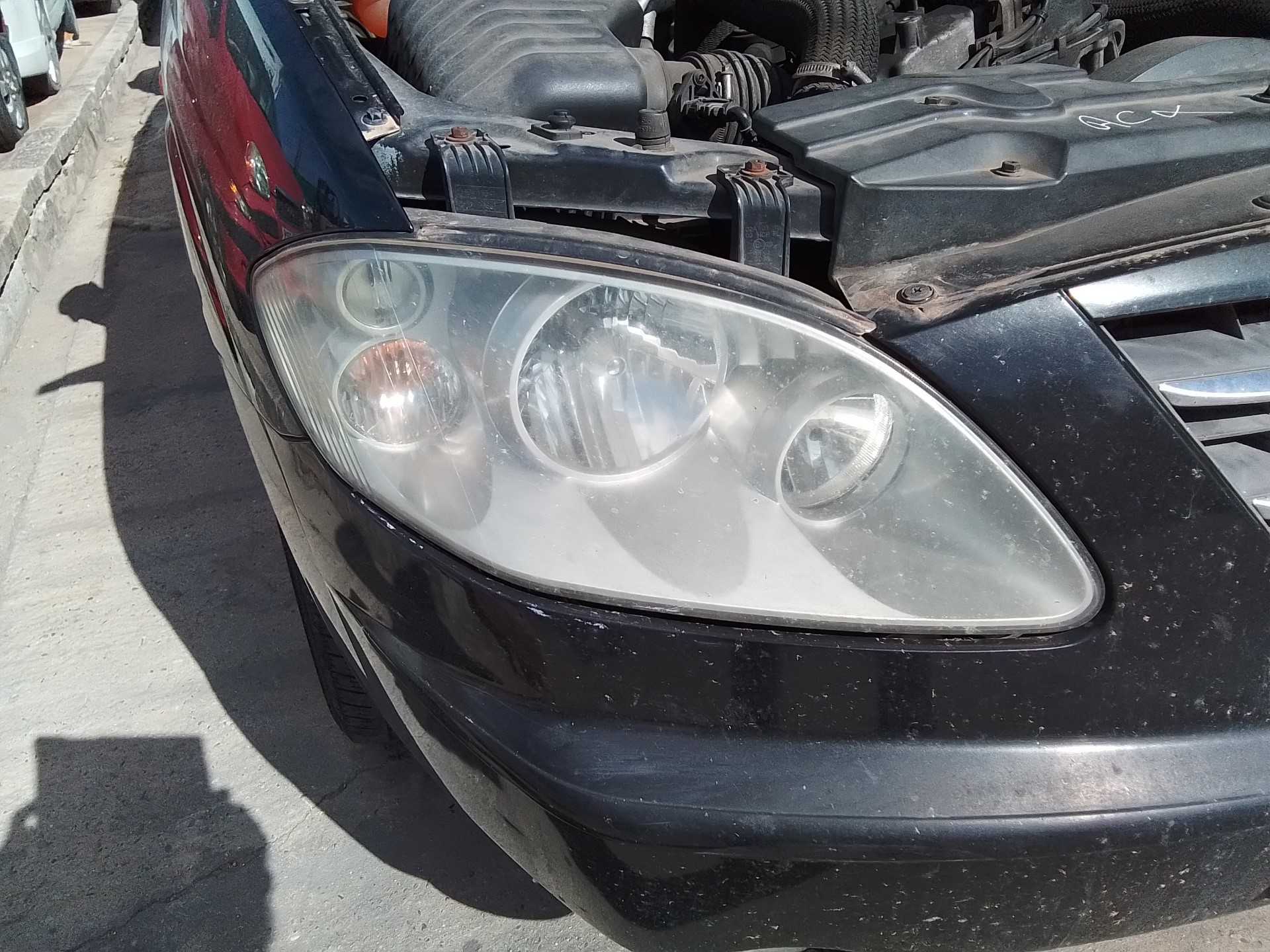 Recambio de faro derecho para ssangyong rodius xdi referencia OEM IAM   