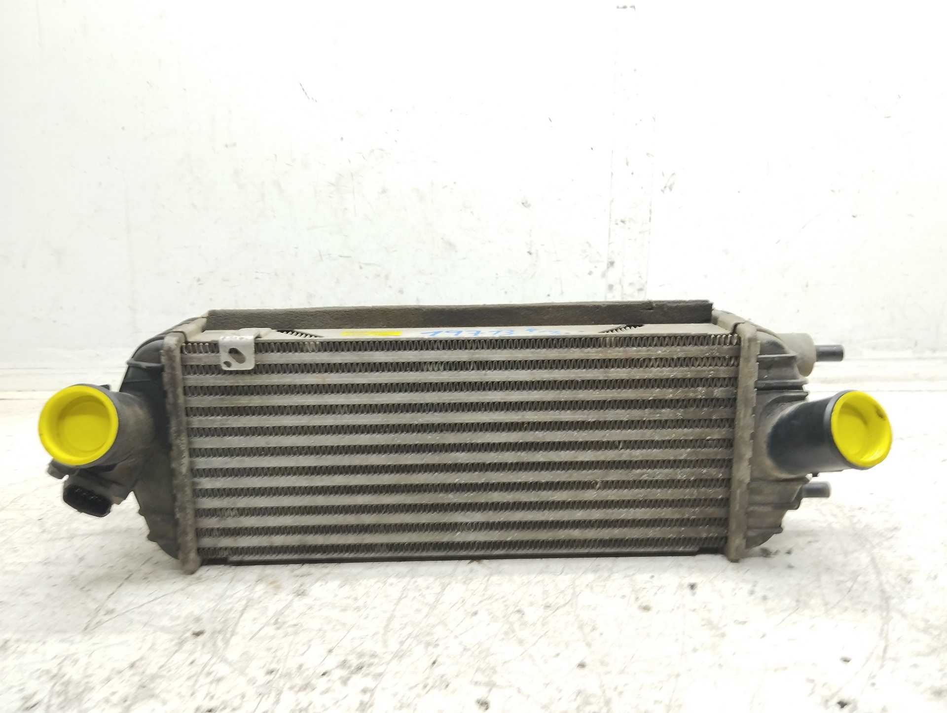 Recambio de intercooler para kia sportage business 2wd referencia OEM IAM 282702A850  