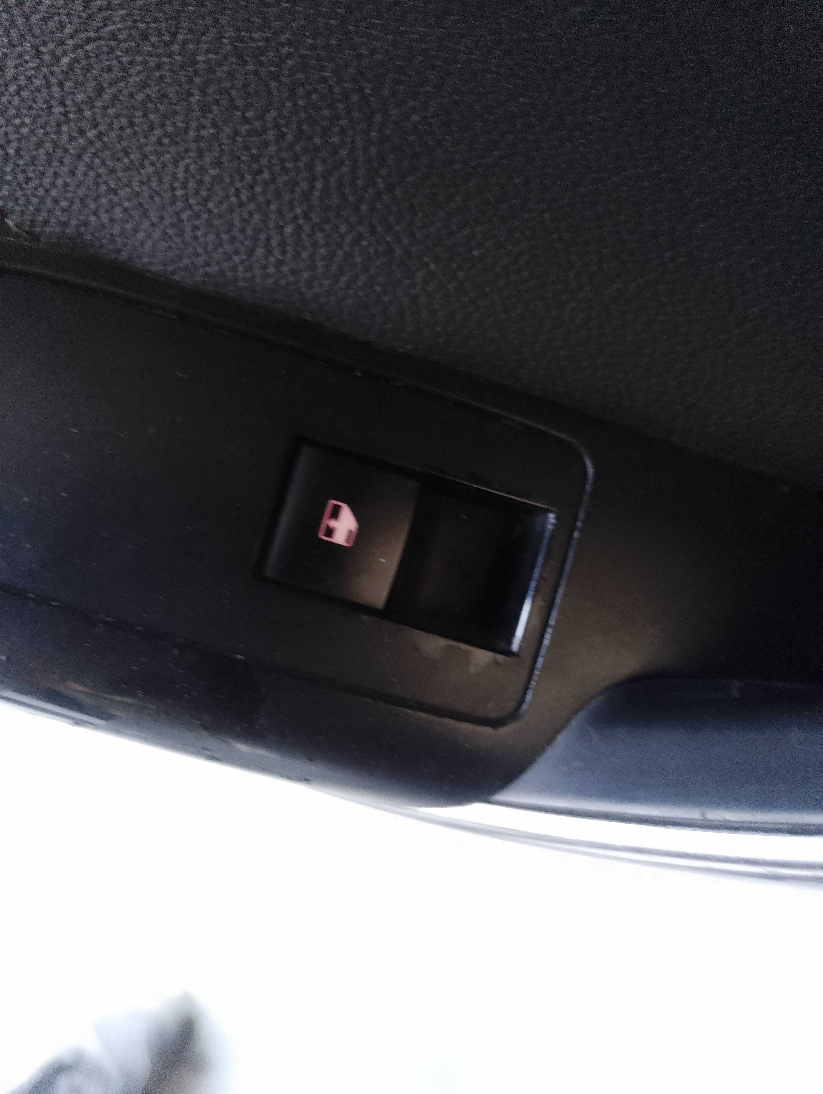 Recambio de mando elevalunas trasero izquierdo para opel insignia berlina cosmo referencia OEM IAM   