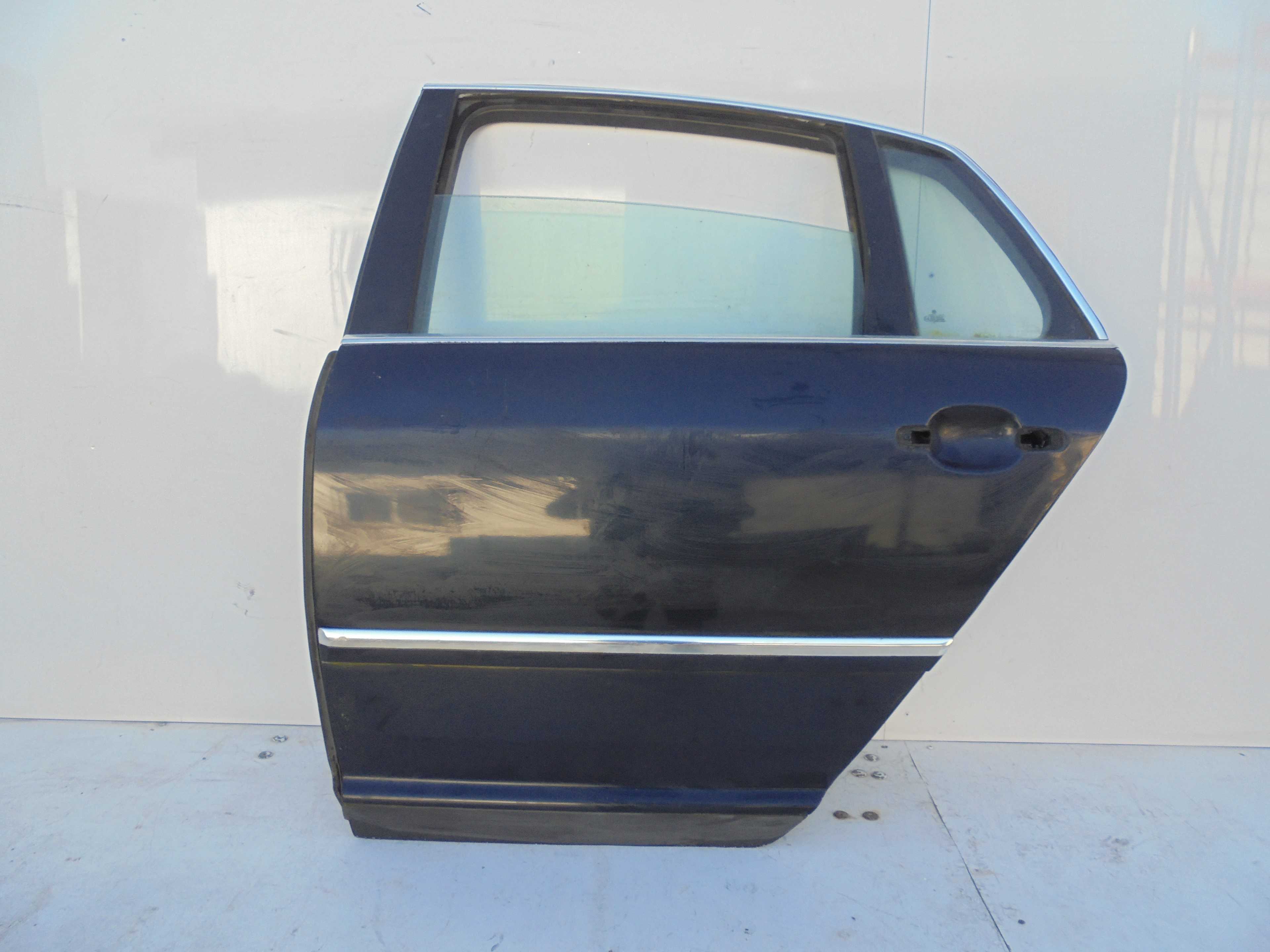 Recambio de puerta trasera izquierda para volkswagen phaeton (3d2/3d8) 3.2 v6 24v referencia OEM IAM   