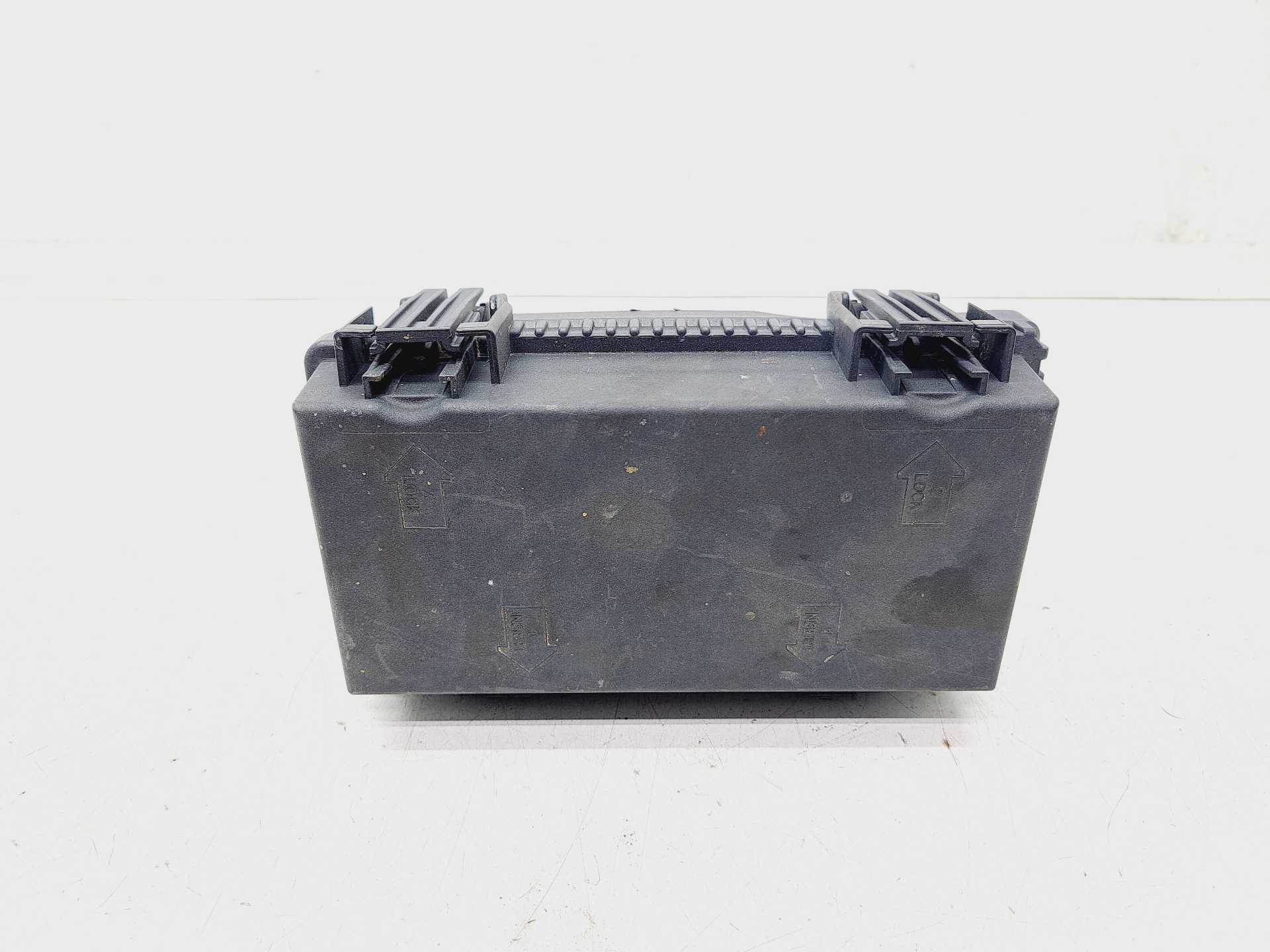 Recambio de caja reles / fusibles para fiat grande punto (199) 1.3 16v jtd cat referencia OEM IAM 51775622  