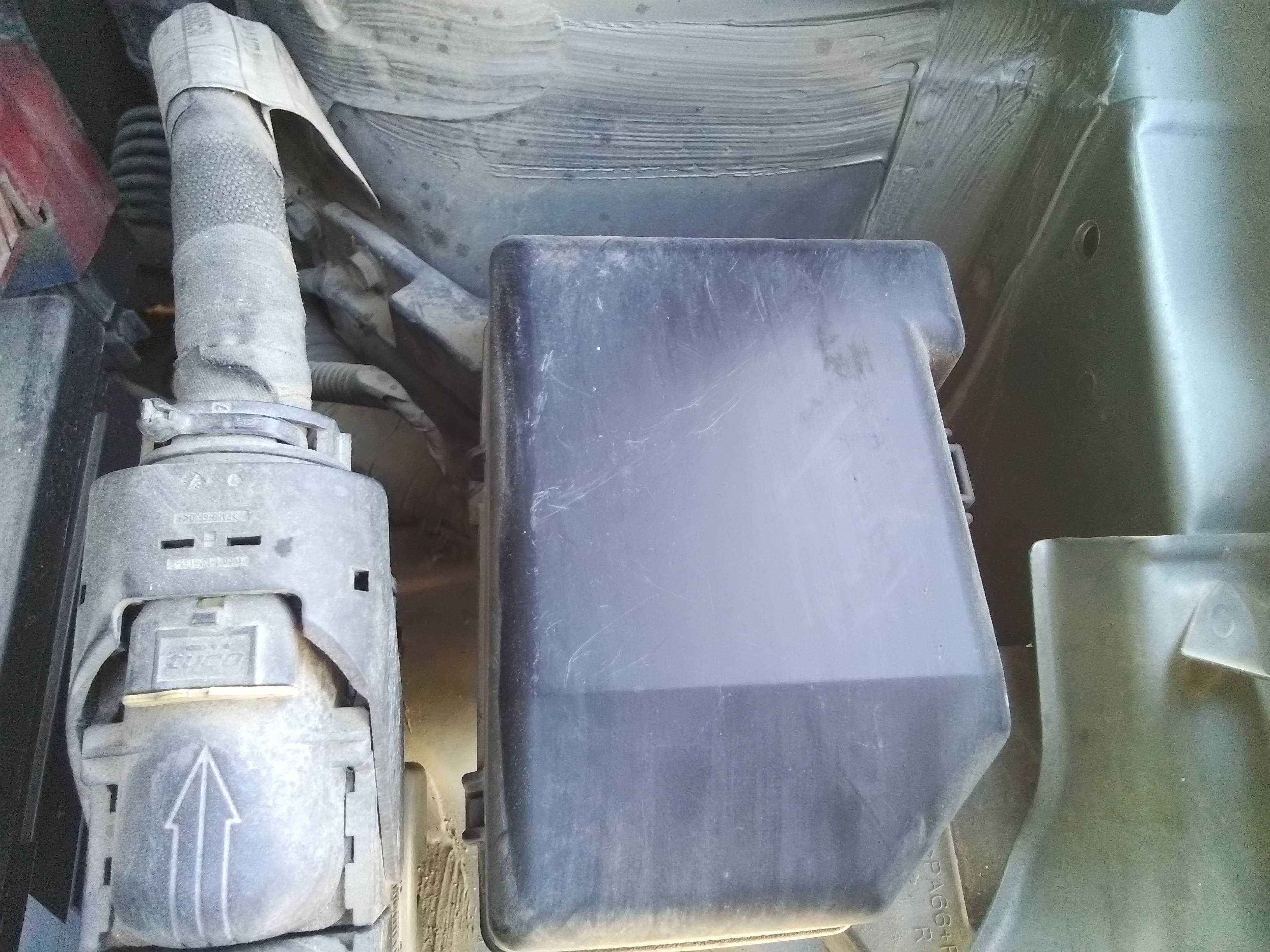 Recambio de caja reles / fusibles para suzuki sx4 rw (ey) gl+ referencia OEM IAM   