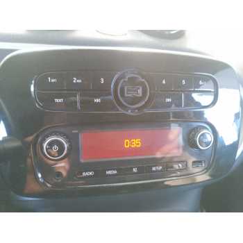 SISTEMA AUDIO / RADIO CD A4539008502 281158922R 