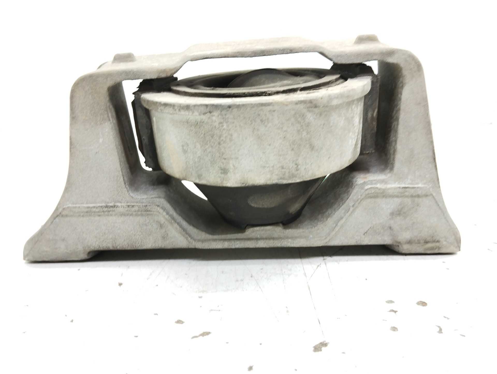 Recambio de soporte motor derecho para ford focus turnier (cb4) trend referencia OEM IAM   
