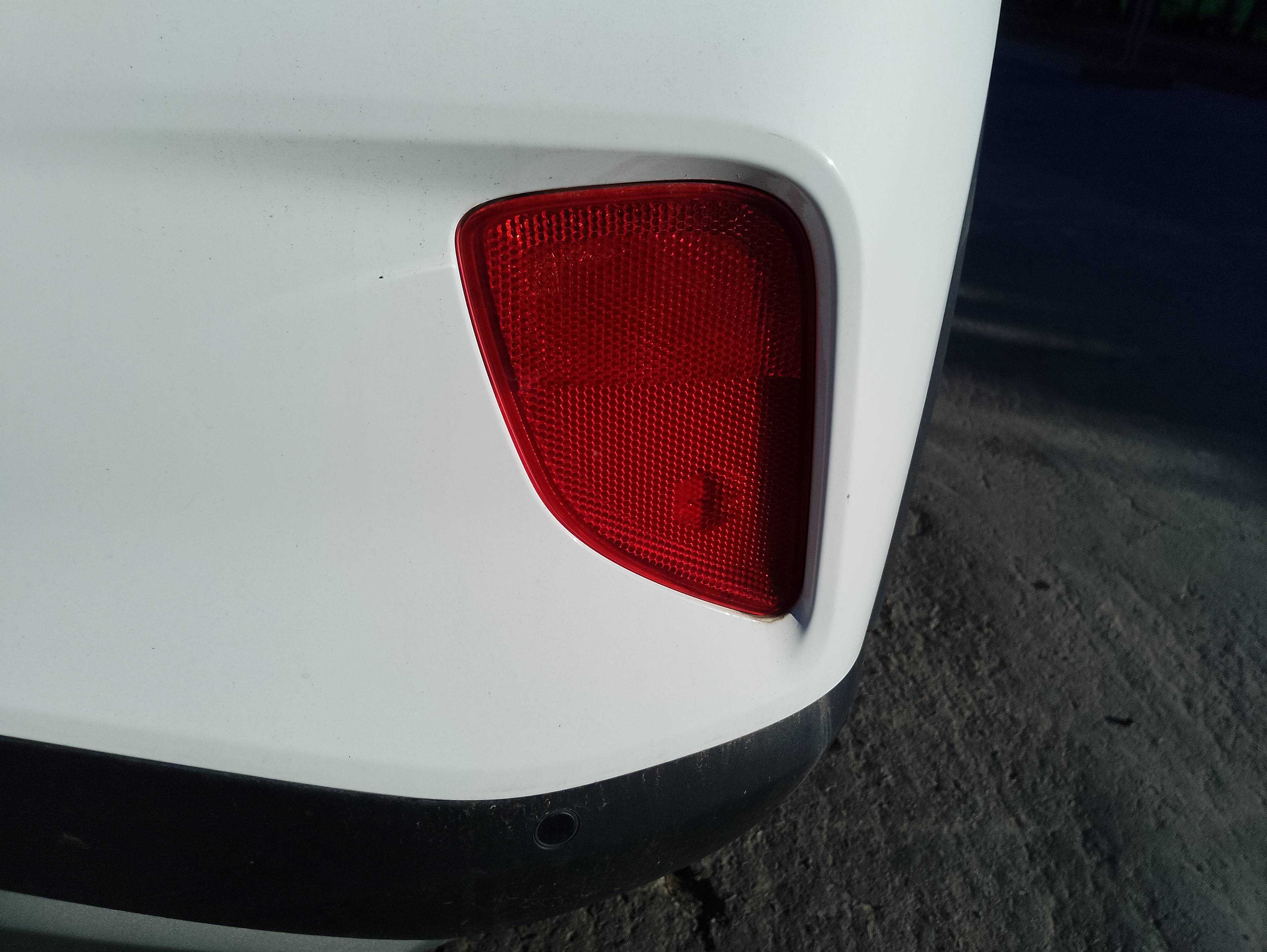 Recambio de faro antiniebla trasero derecho para ford puma hybrid st-line referencia OEM IAM   