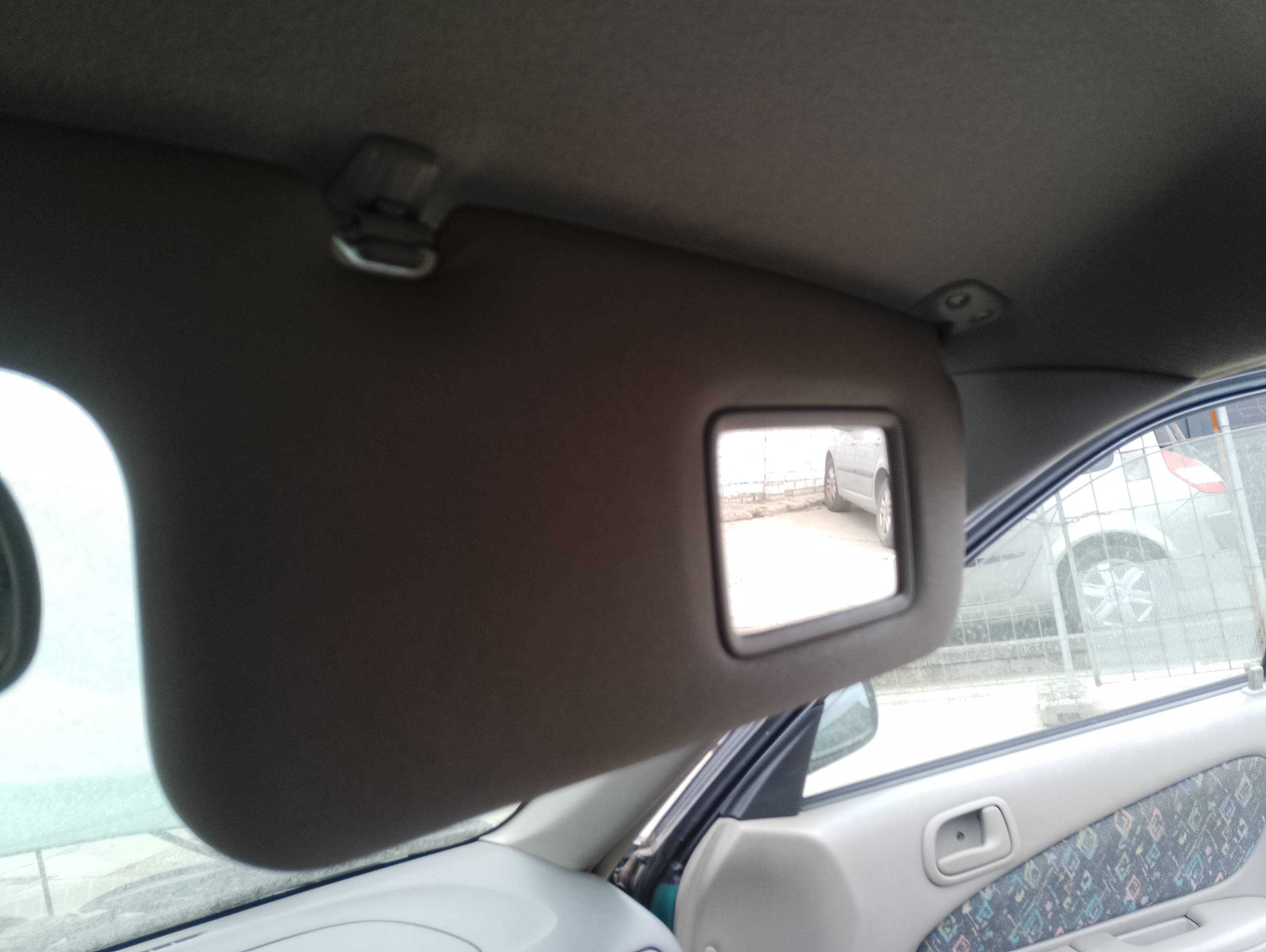 Recambio de parasol derecho para toyota corolla (_e11_) 2.0 d-4d (cde110_) referencia OEM IAM   