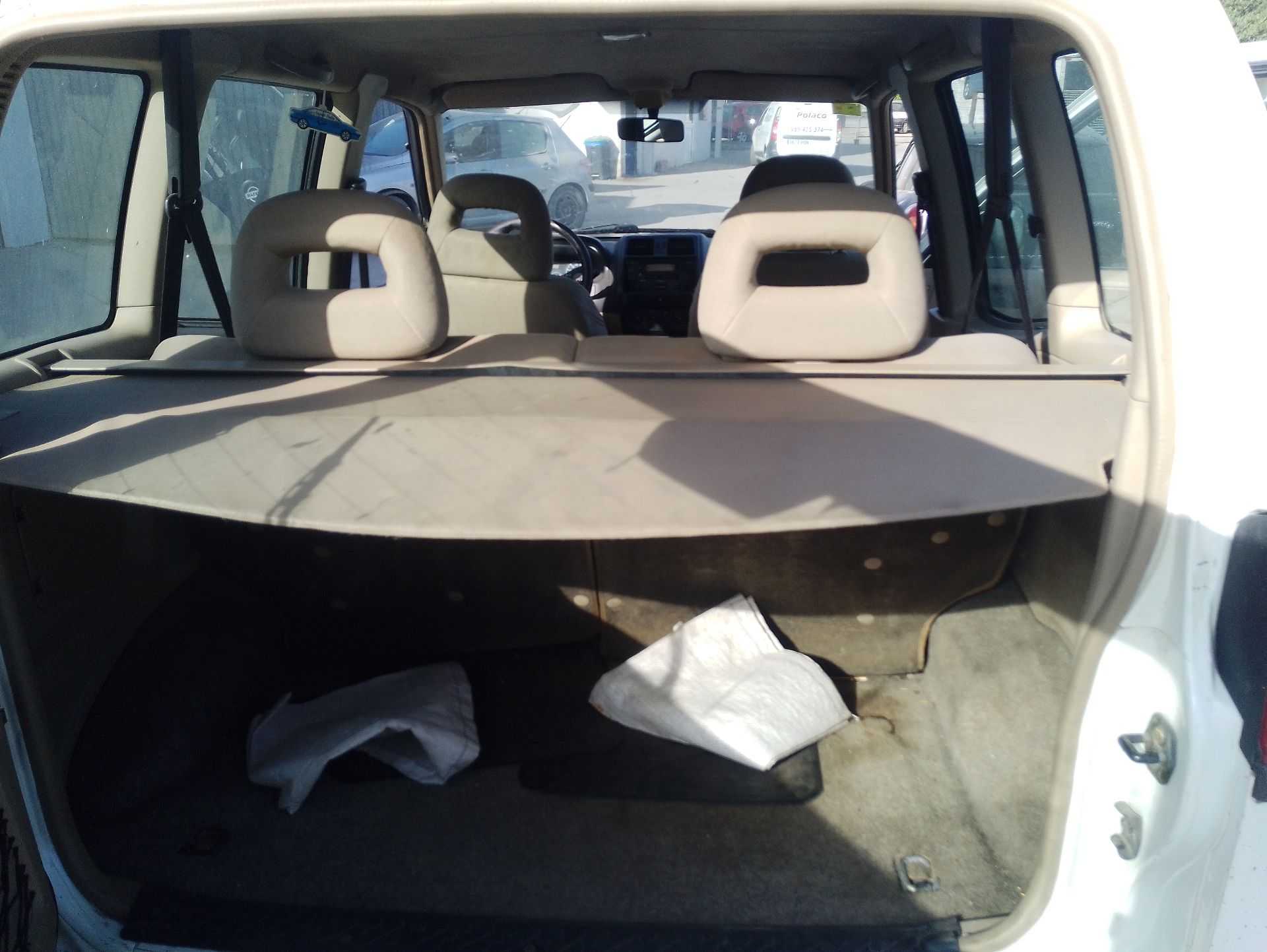 Recambio de bandeja trasera para nissan terrano ii (r20) 2.7 tdi 4wd referencia OEM IAM   