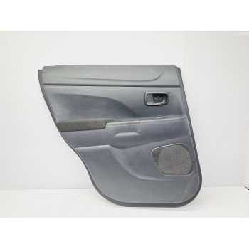 GUARNECIDO PUERTA TRASERA IZQUIERDA 7222A619XB 