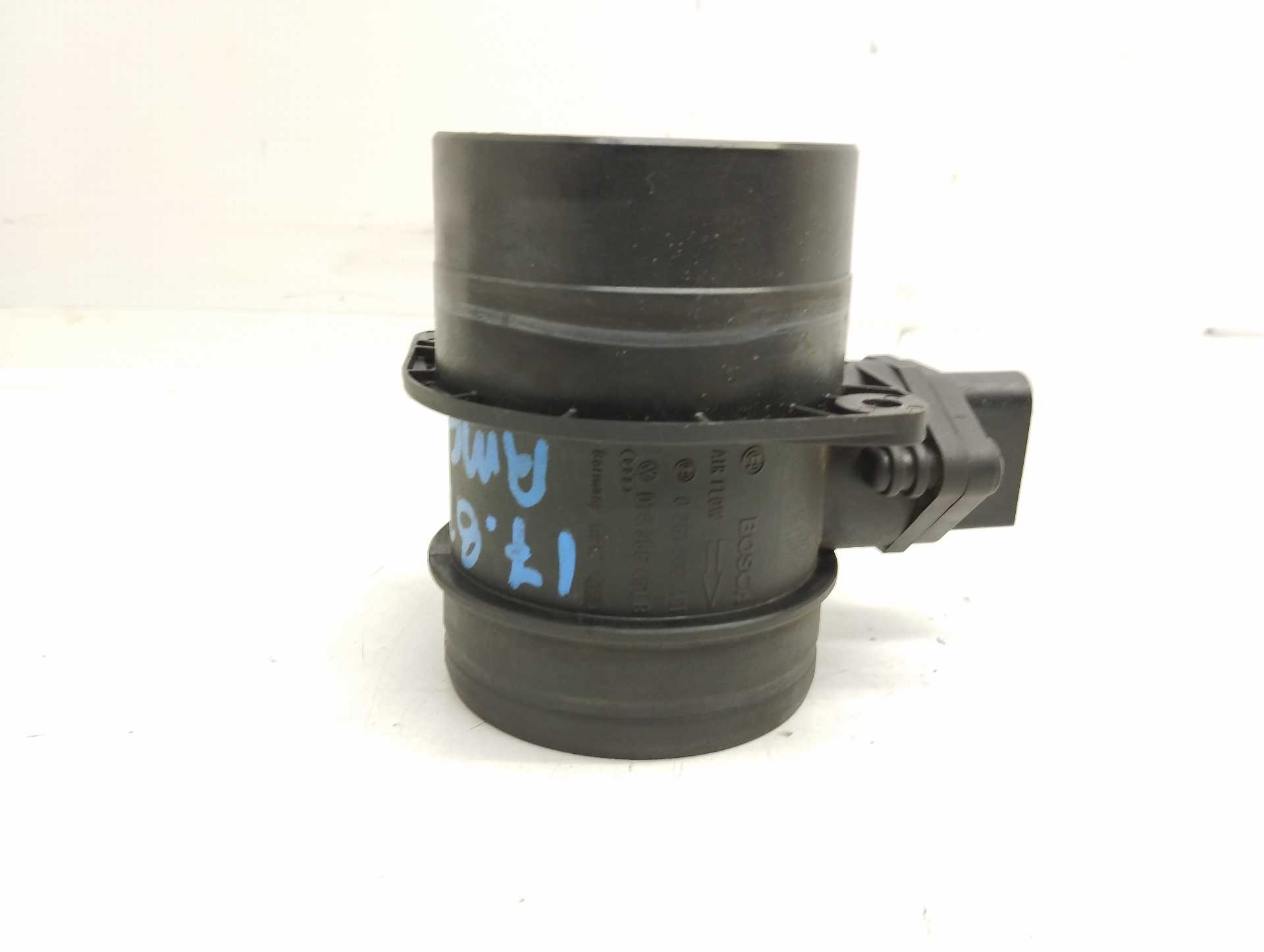 Recambio de caudalimetro para volkswagen jetta (1k2) 2.0 tdi referencia OEM IAM 074906461B 0281002461 BOSCH