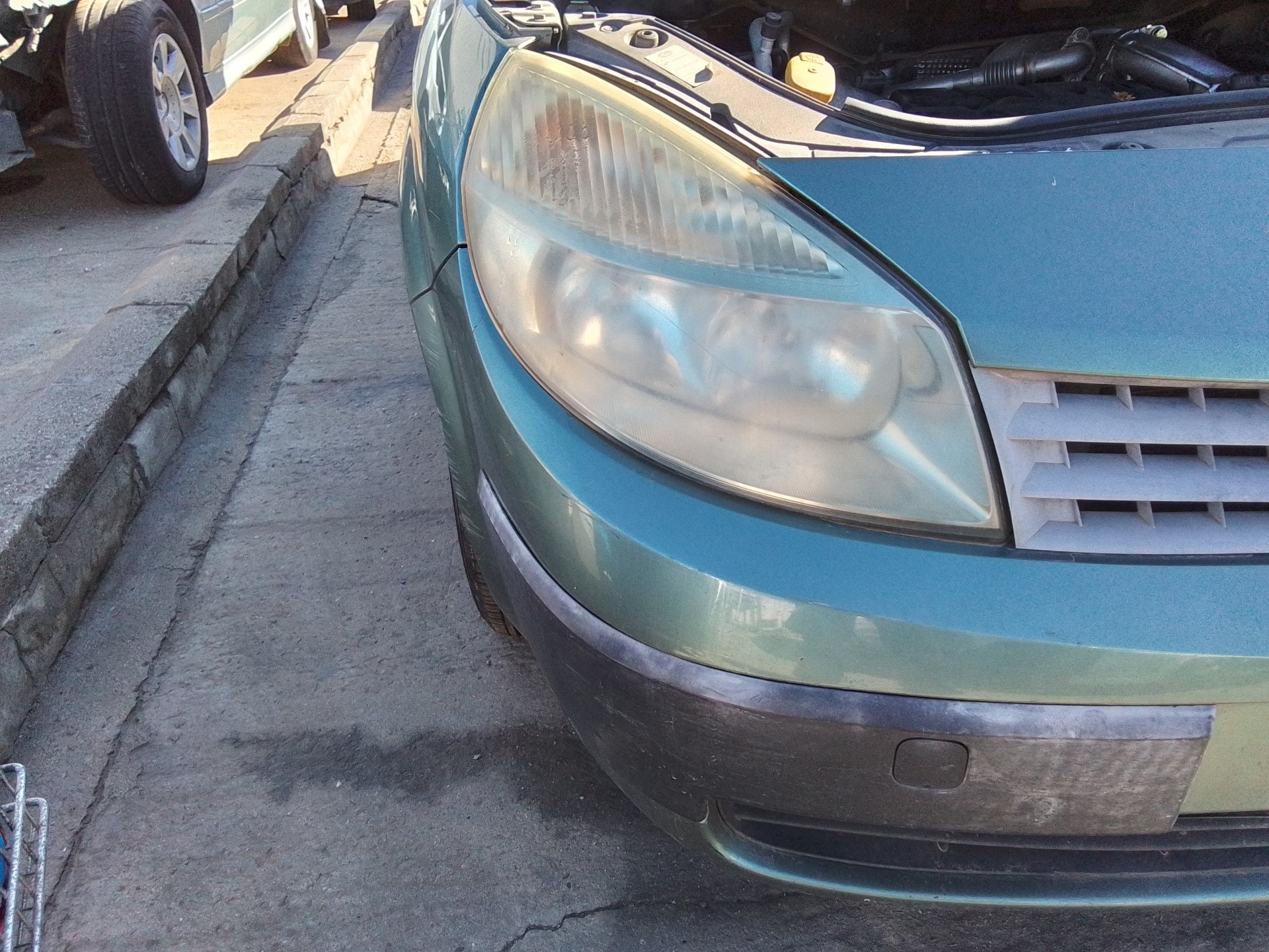 Recambio de faro derecho para renault scenic ii authentique referencia OEM IAM   