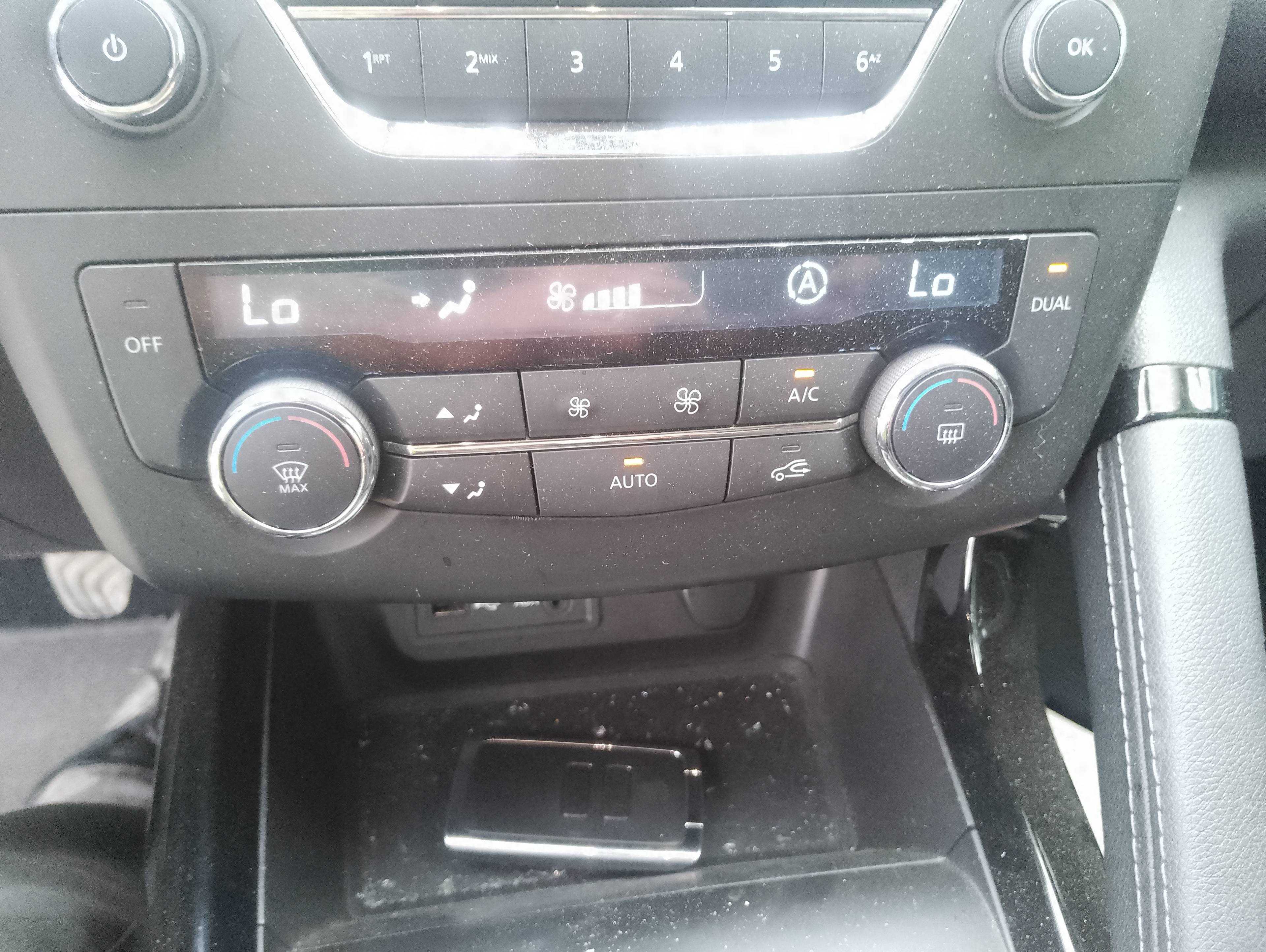Recambio de mando climatizador para renault kadjar bose edition referencia OEM IAM   