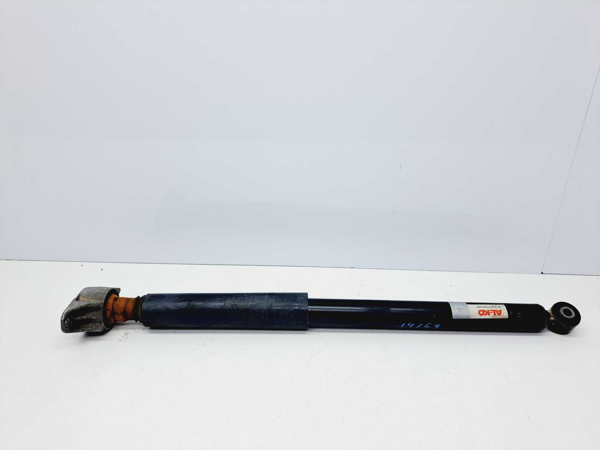 Recambio de amortiguador trasero izquierdo para ford focus berlina (cap) titanium referencia OEM IAM   