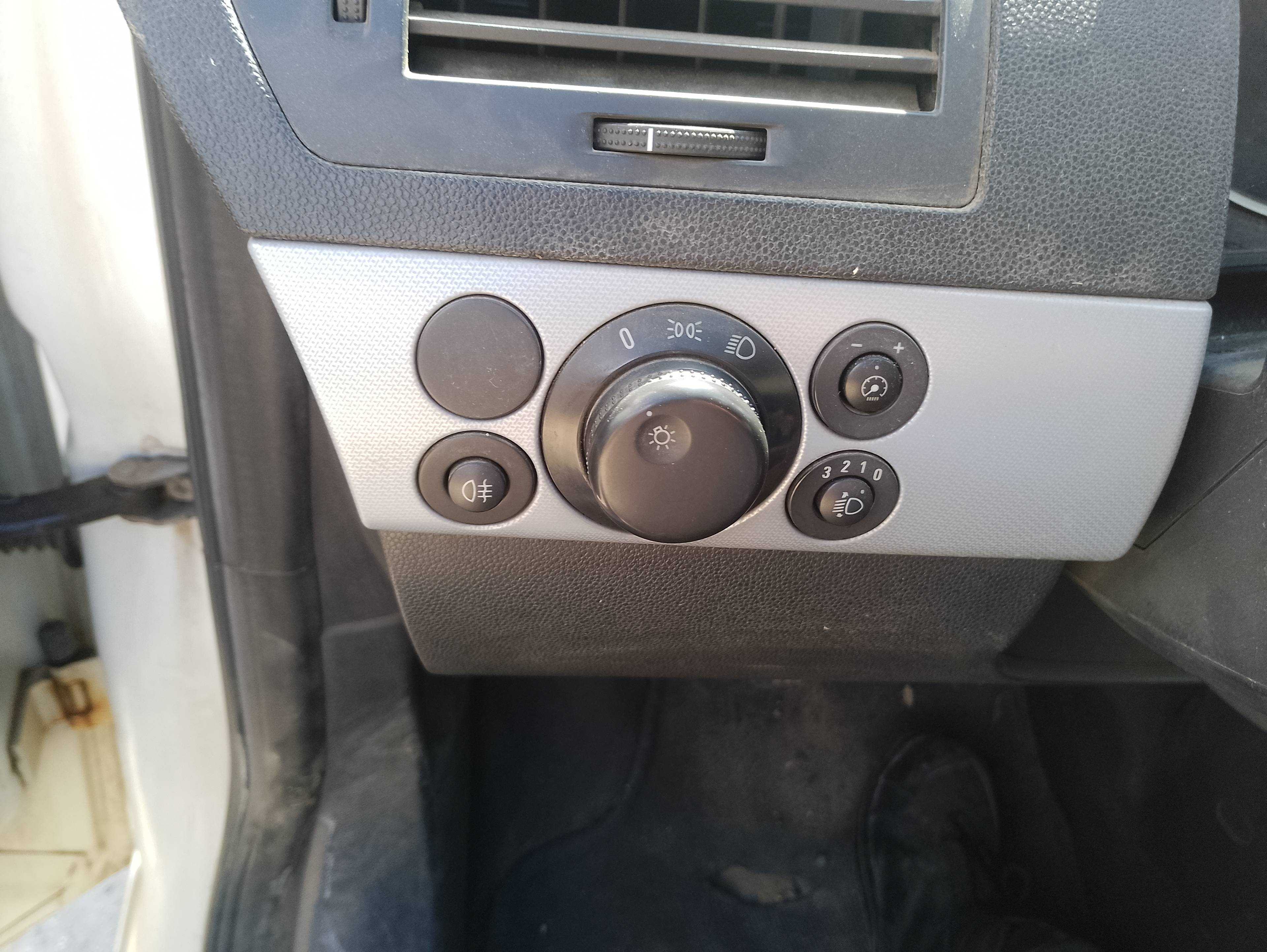 Recambio de mando luces para opel astra h berlina cosmo referencia OEM IAM   