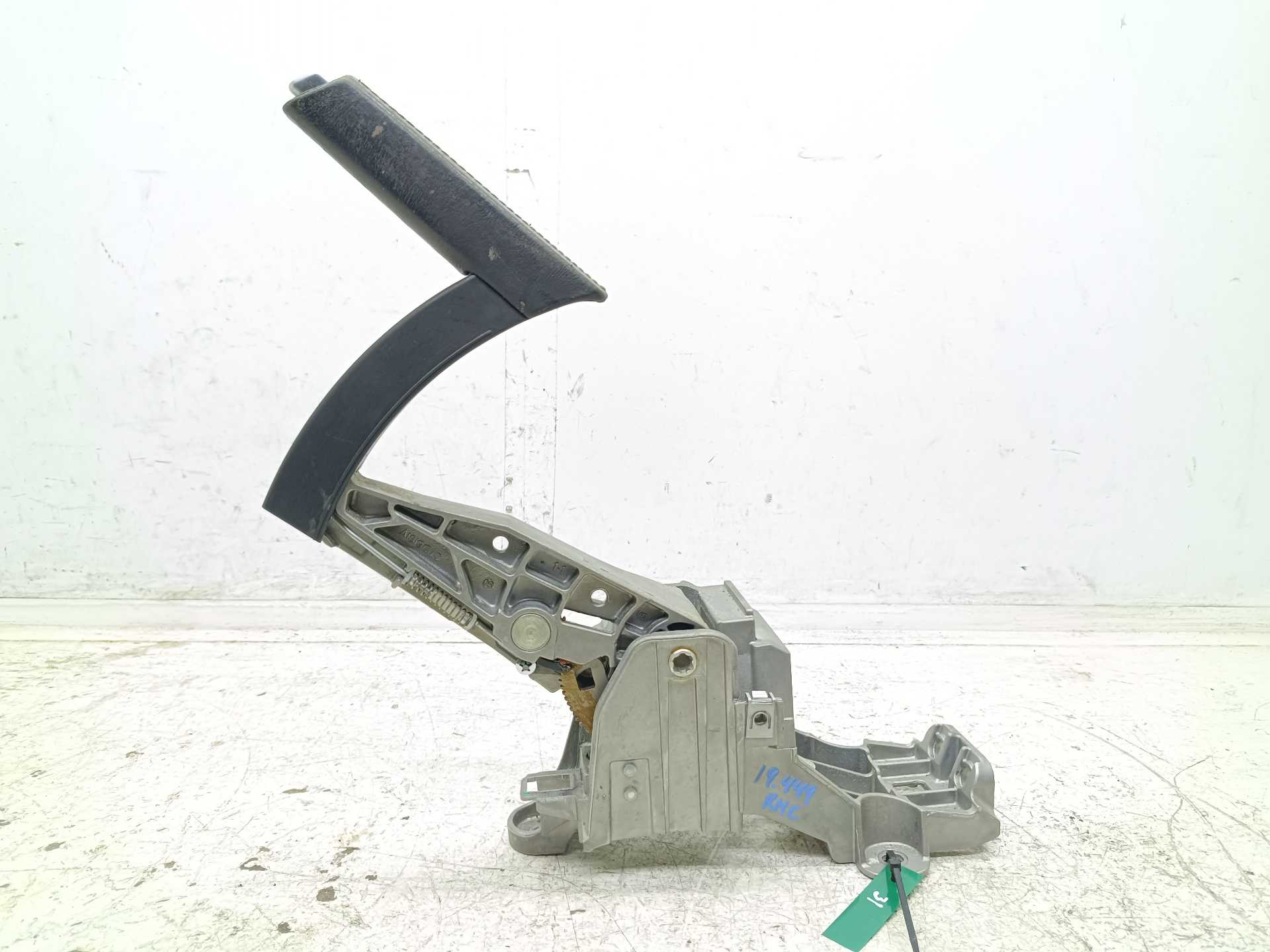 Recambio de palanca freno para peugeot 308 active referencia OEM IAM   