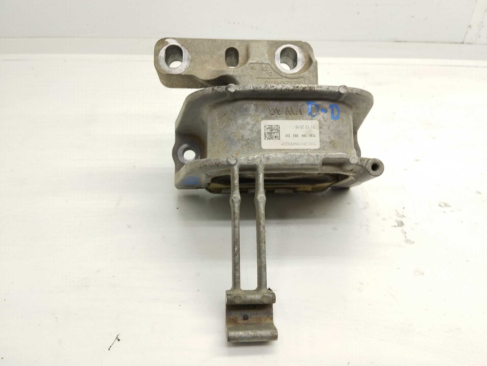 Recambio de soporte motor derecho para volkswagen golf vii lim. 2.0 tsi referencia OEM IAM 5Q0199262DD  