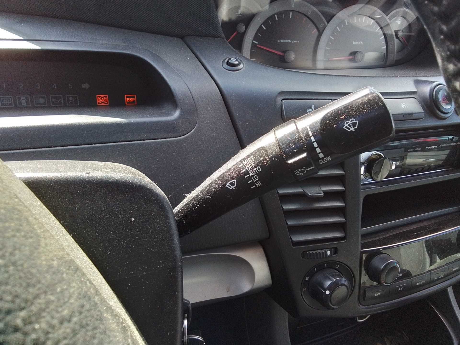 Recambio de mando limpia para ssangyong rodius xdi referencia OEM IAM   