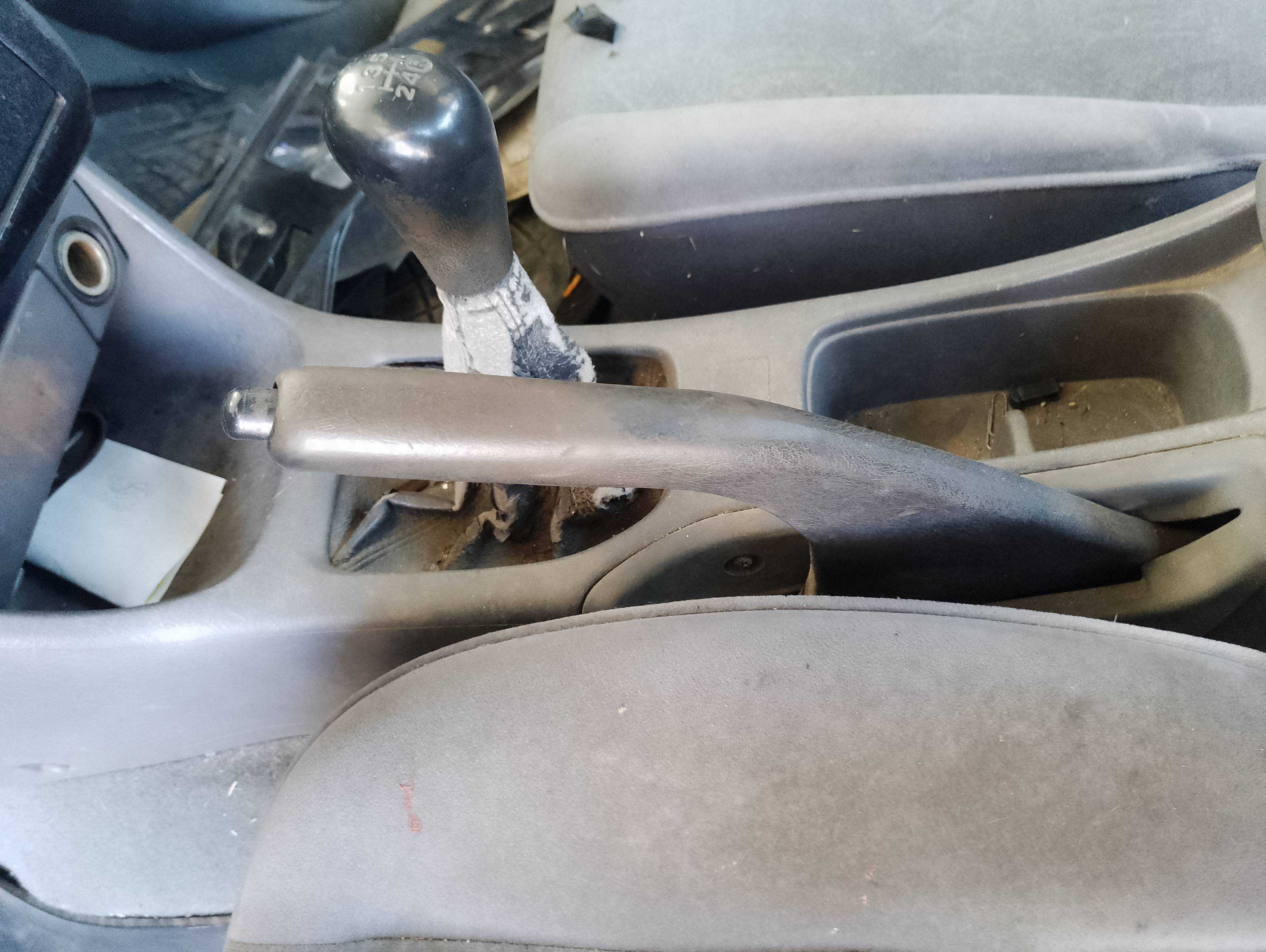 Recambio de palanca freno para toyota avensis berlina (t 22) 1.6 luna (5-ptas.) referencia OEM IAM   