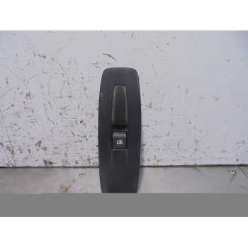 MANDO ELEVALUNAS DELANTERO DERECHO 809605274R 