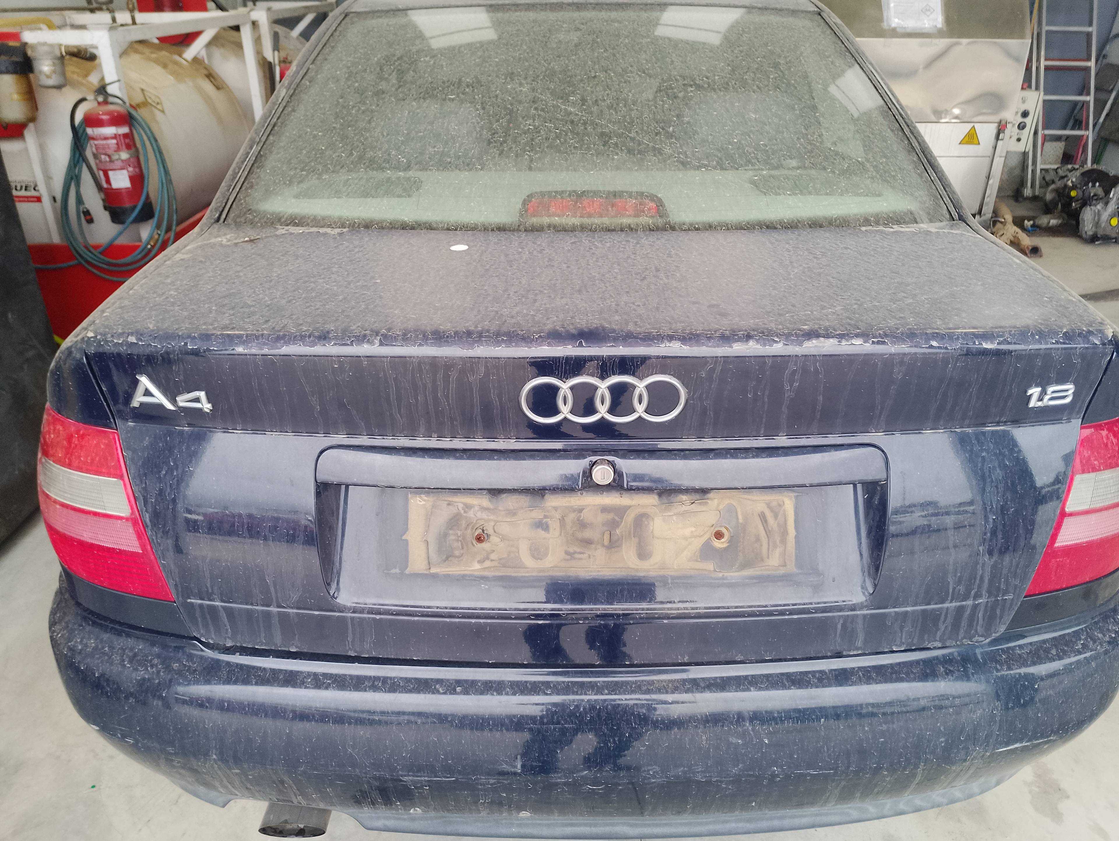 Recambio de tapa maletero para audi a4 berlina (b5) 1.8 referencia OEM IAM   