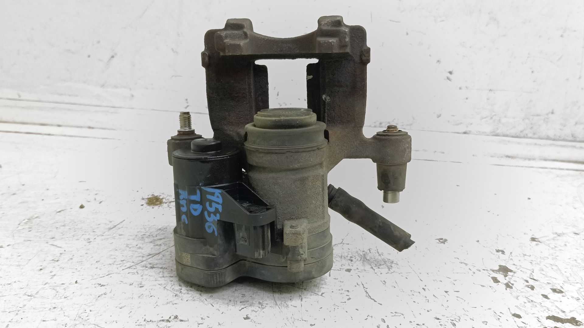 Recambio de pinza de freno trasera derecha para volkswagen t-roc advance r-line referencia OEM IAM 6Q0615406  