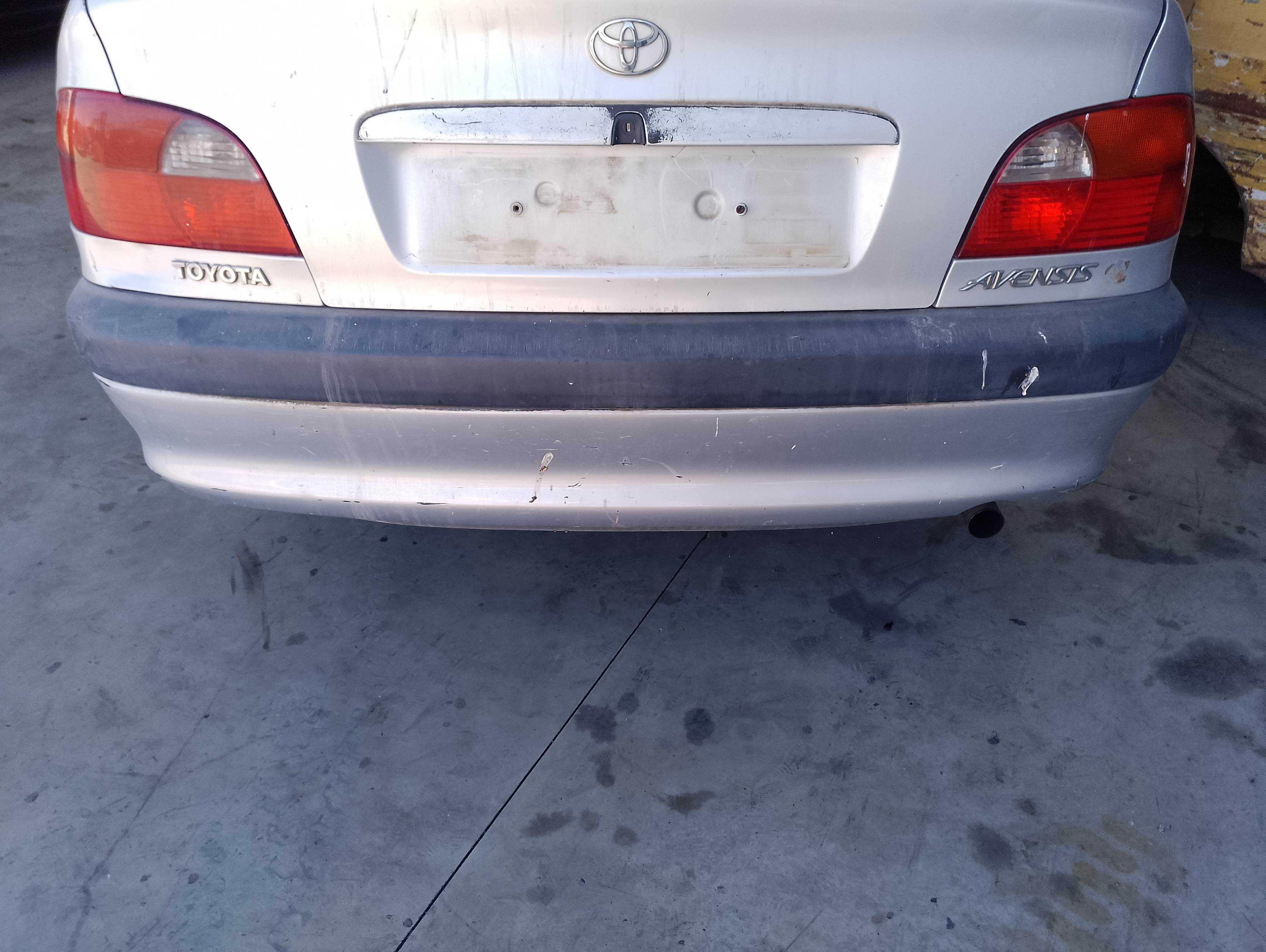 Recambio de paragolpes trasero para toyota avensis berlina (t 22) 1.6 luna (5-ptas.) referencia OEM IAM   