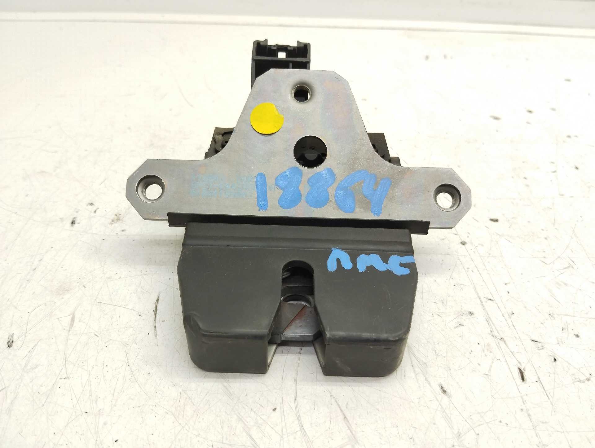 Recambio de cerradura maletero / porton para ford c-max trend referencia OEM IAM 8M51R442A66 1920840 01041155003