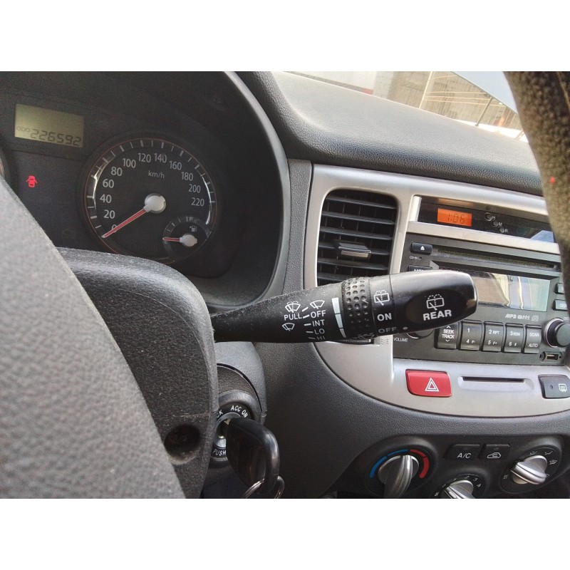 Recambio de mando limpia para kia rio 1.4 cat referencia OEM IAM   