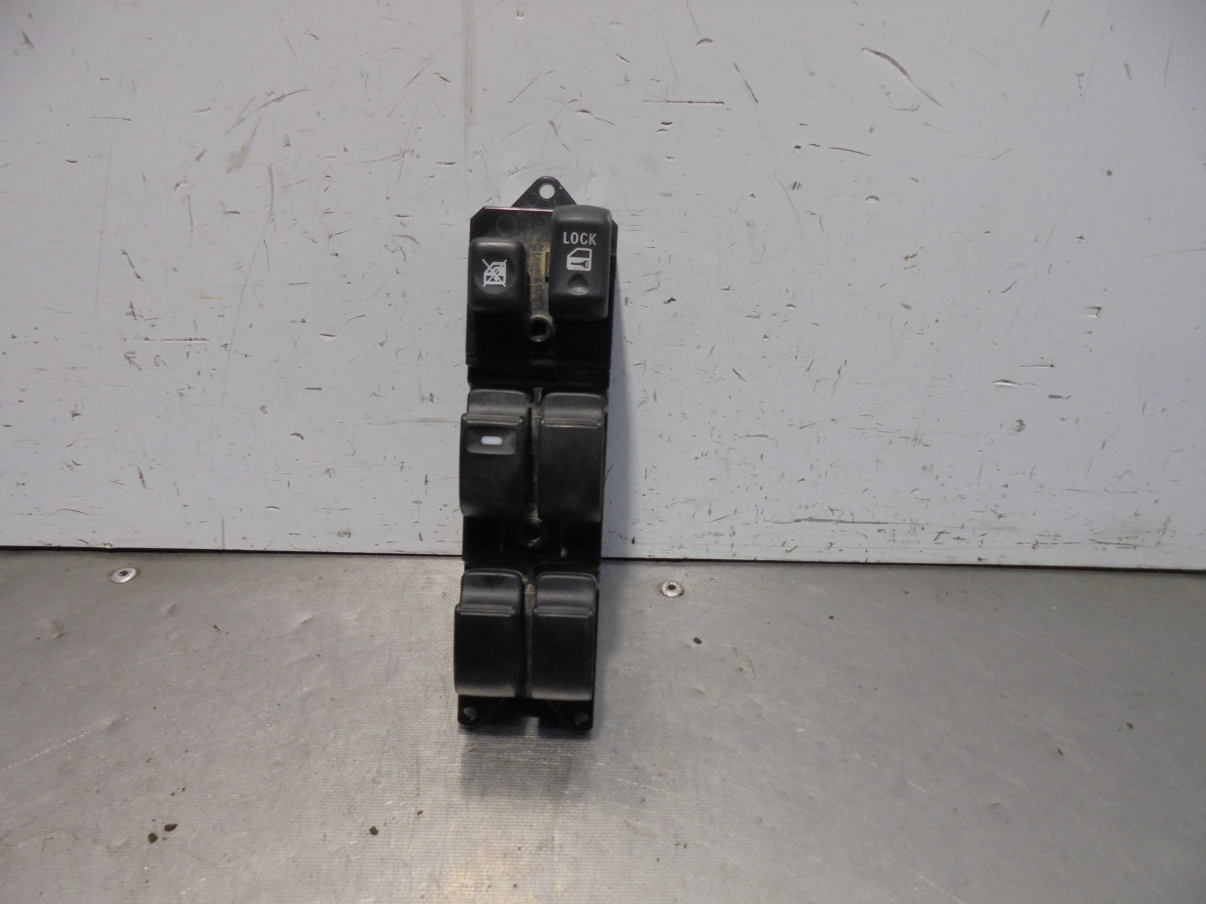 Recambio de mando elevalunas delantero izquierdo para mitsubishi asx (ga0w) challenge 2wd referencia OEM IAM 8608A207  
