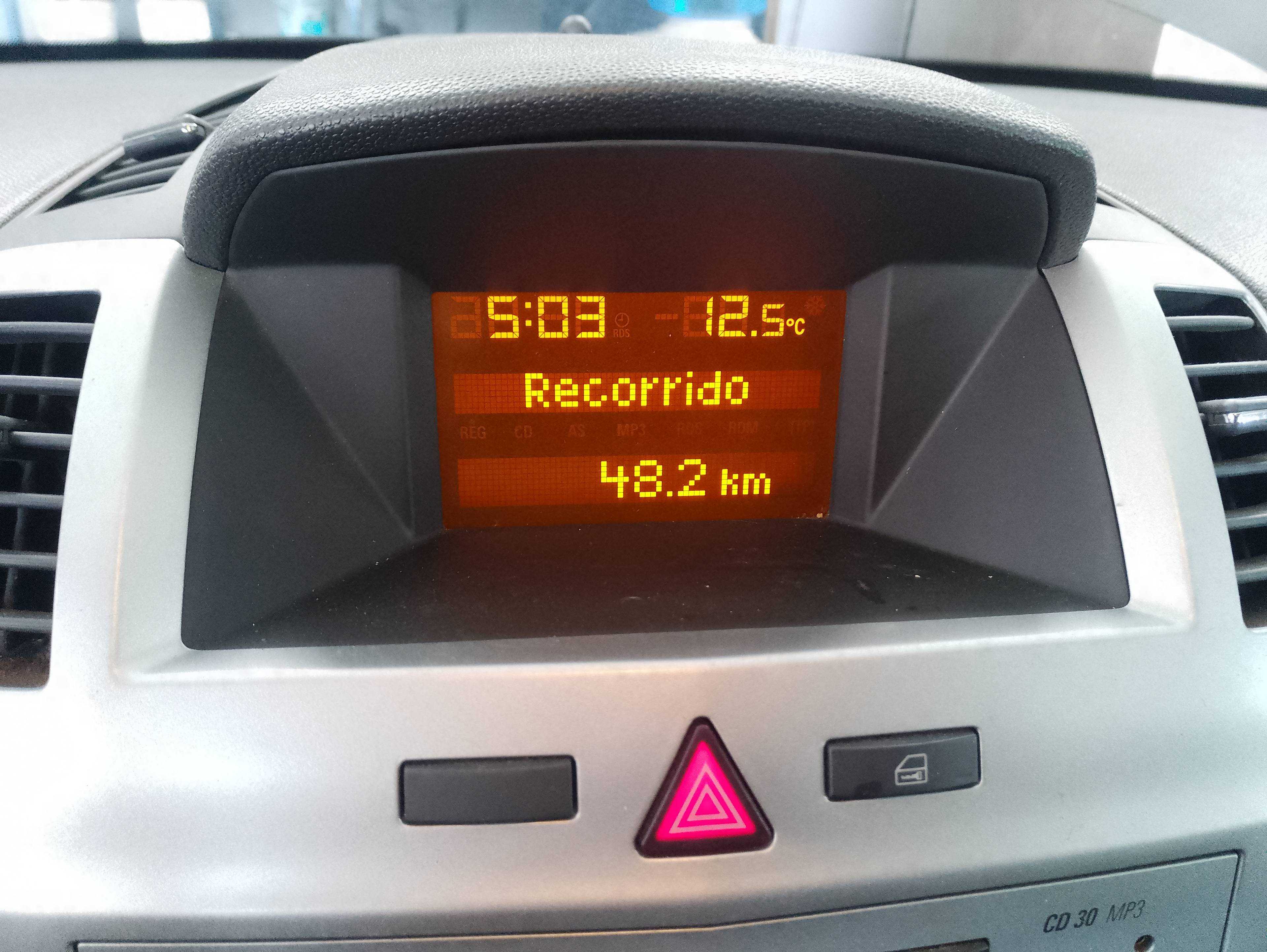 Recambio de pantalla multifuncion para opel zafira b enjoy plus referencia OEM IAM   