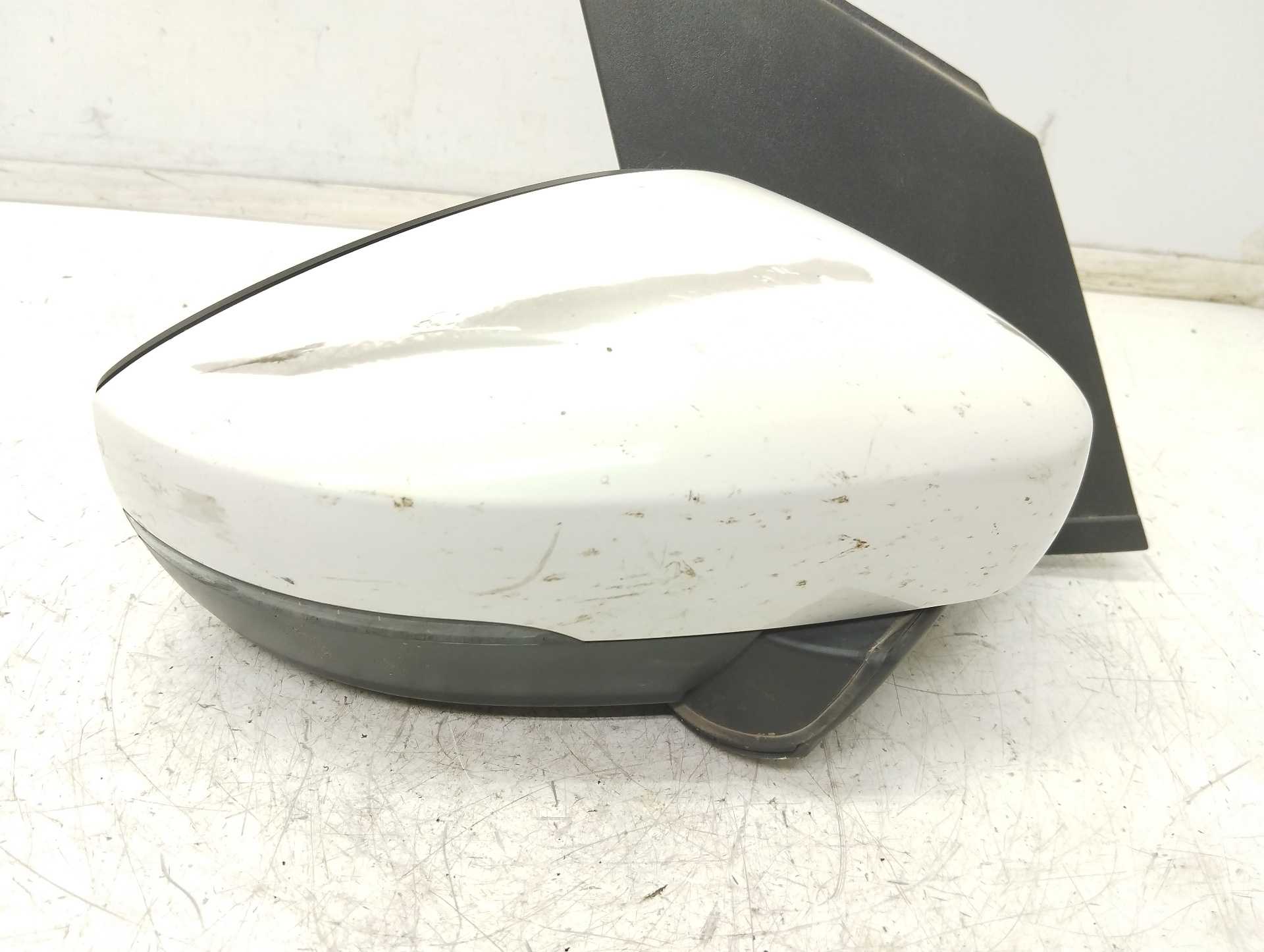 Recambio de retrovisor derecho para volkswagen polo (6r1) 1.4 fsi referencia OEM IAM 6R0857934B  