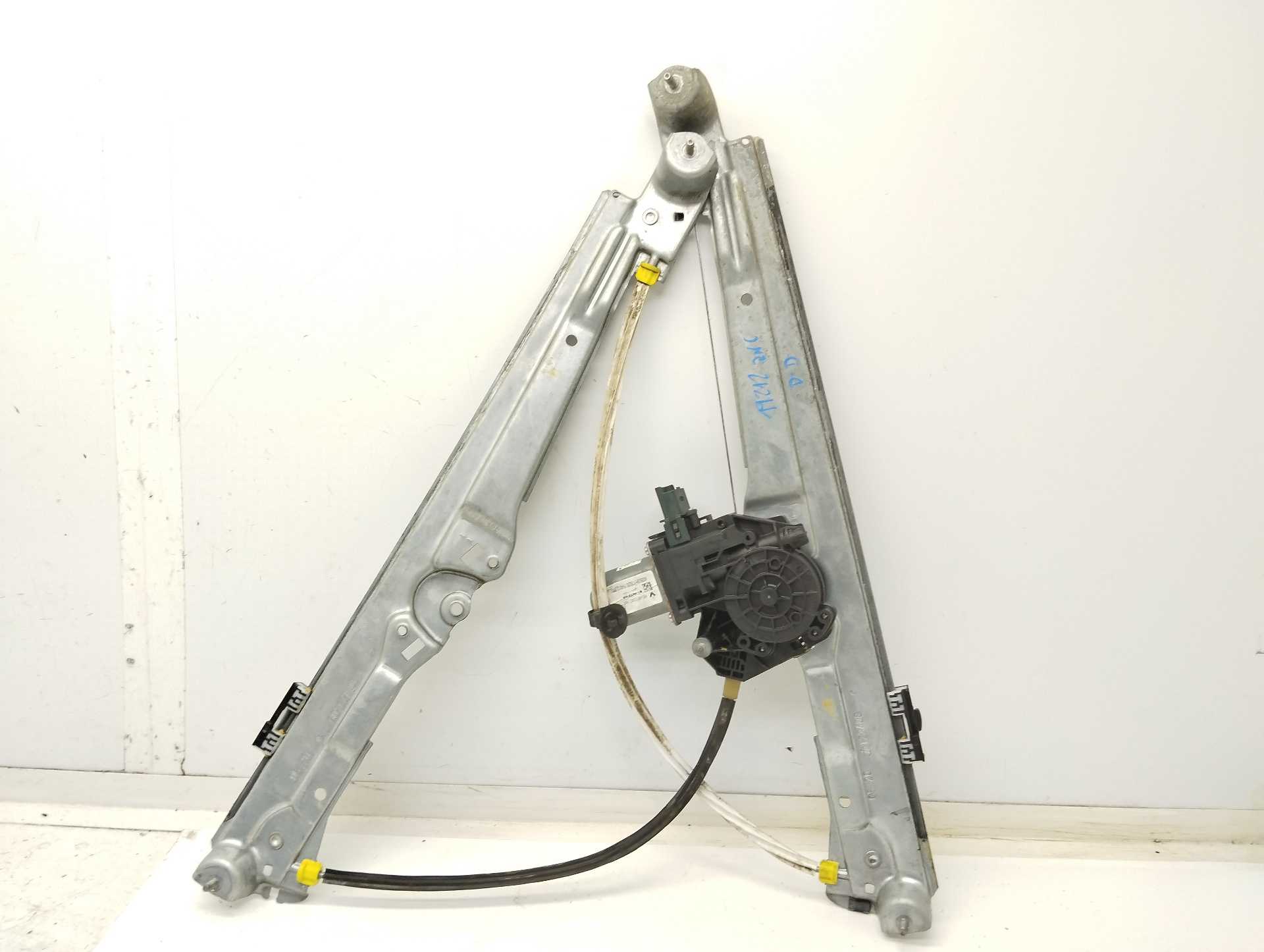 Recambio de elevalunas delantero derecho para renault scenic iv black edition referencia OEM IAM 402803H 402803H 