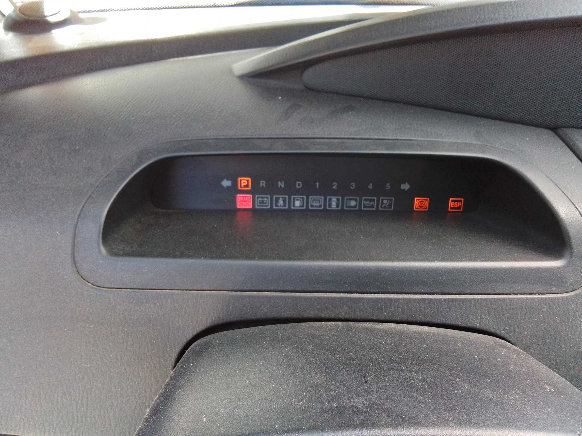 Recambio de pantalla multifuncion para ssangyong rodius xdi referencia OEM IAM   