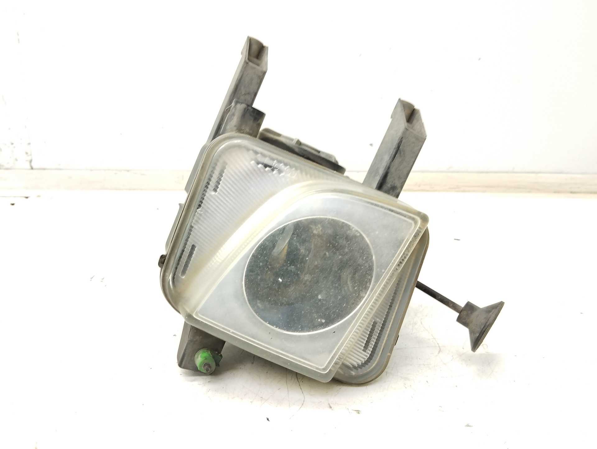 Recambio de faro antiniebla izquierdo para opel meriva cosmo referencia OEM IAM 93321058 60101L 